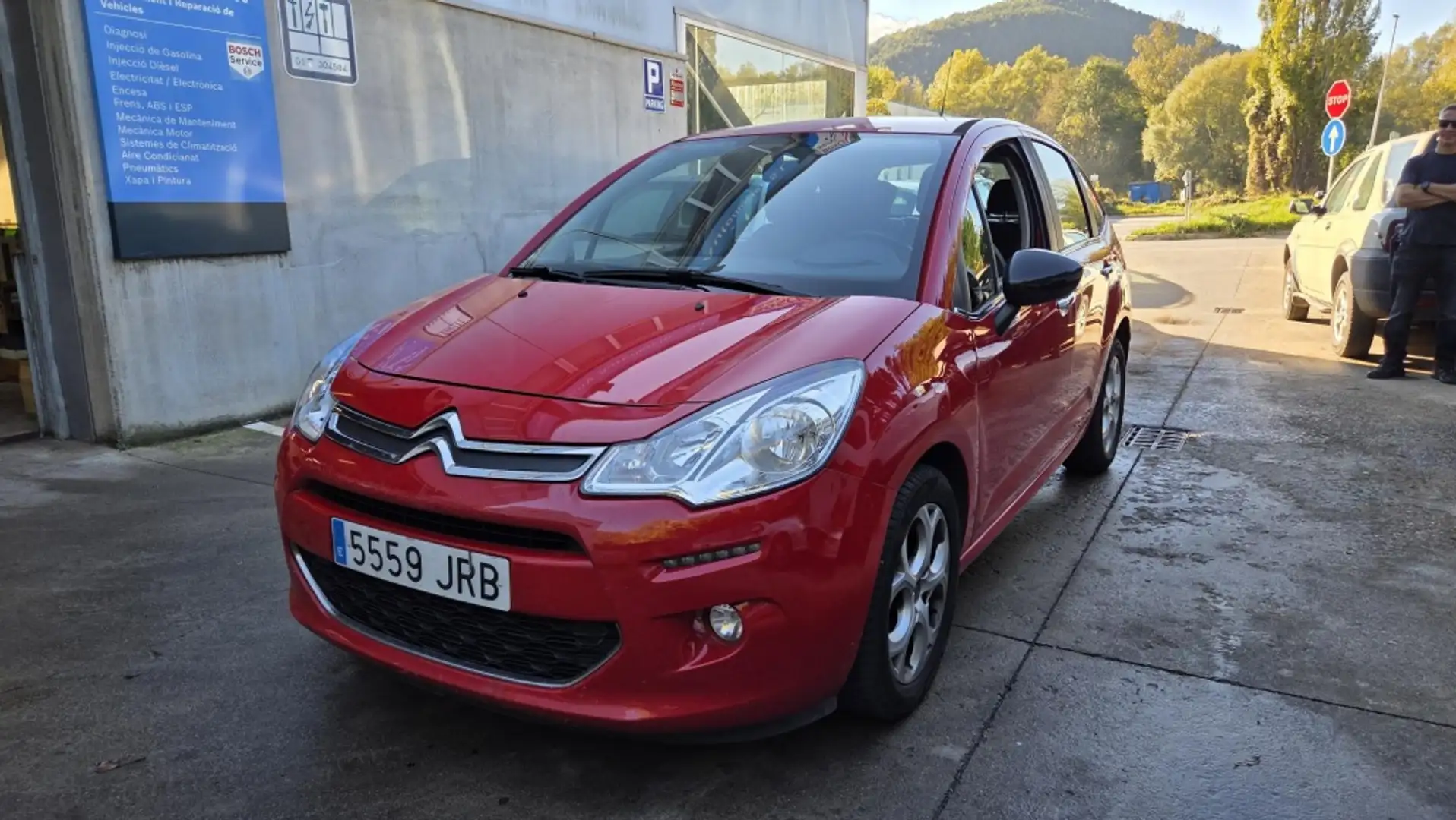 Citroen C3 1.6BlueHDi Live Edition 75 Rojo - 2
