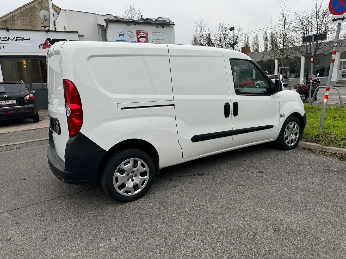 Fiat Doblo Cargo Maxi SX 1.6 MultiJet*NAVI*Kamera* Weiß - 2