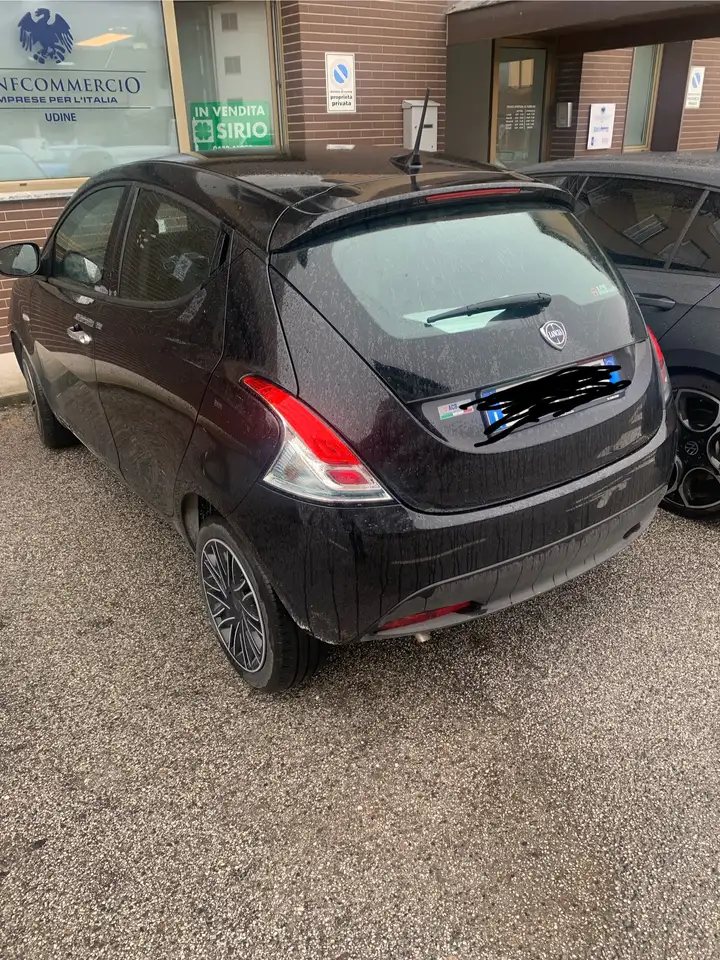 Lancia Ypsilon 2024