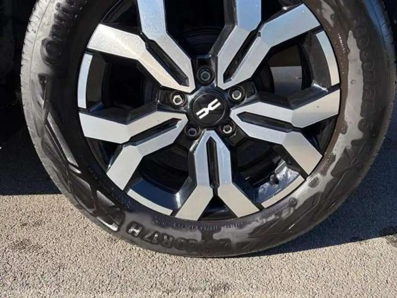 Dacia Duster — photo 16