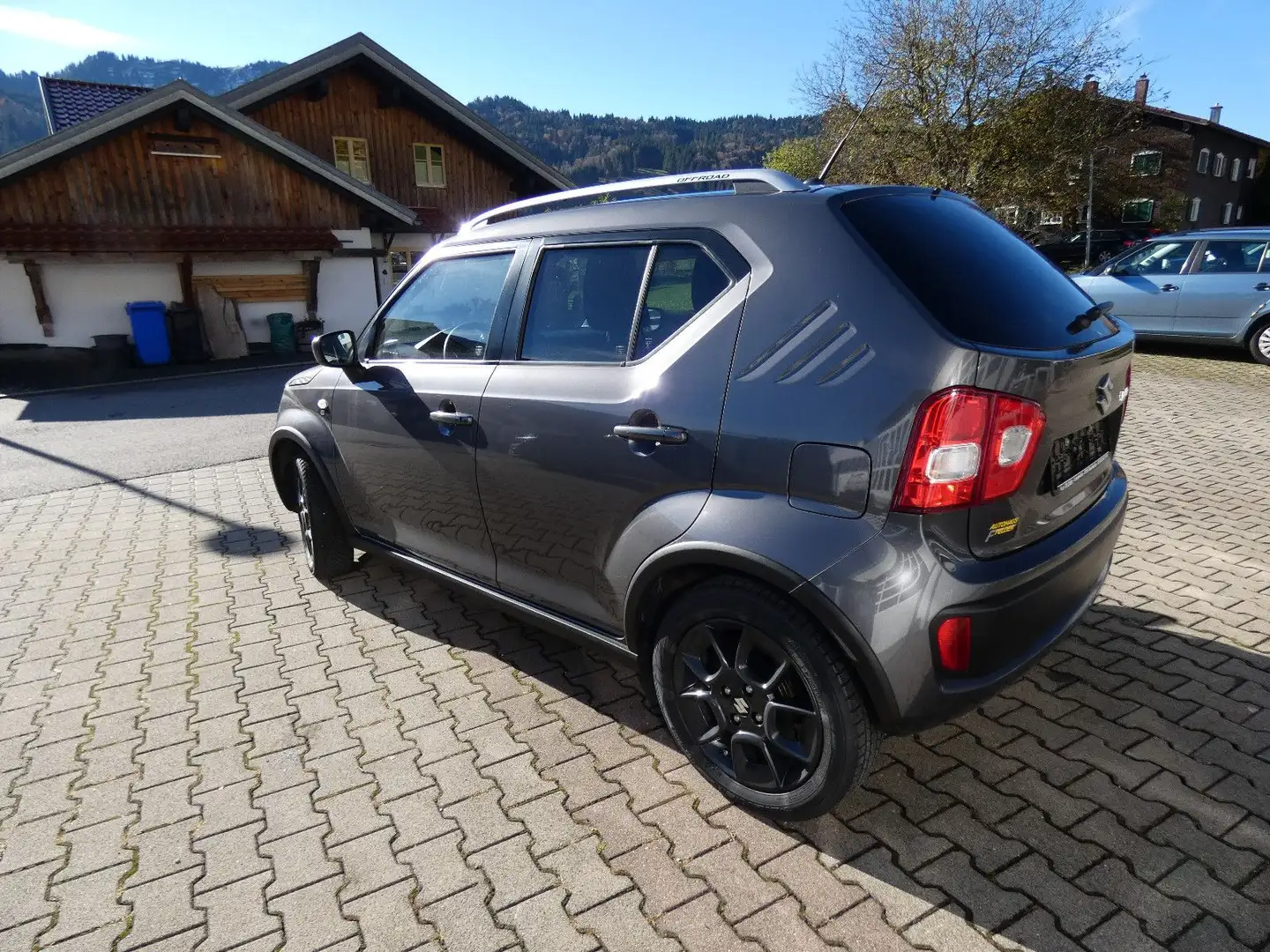 Suzuki Ignis 1.2 4x4 Comfort *1.Hd.*Navi*RCam*Sitzhz* Grau - 2