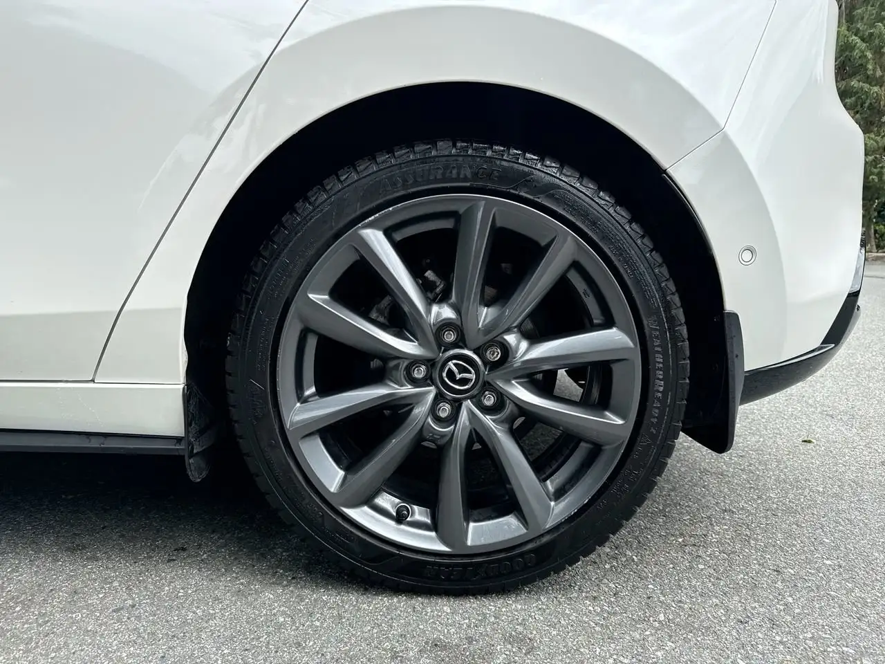 Mazda 3 снимка Mazda 3