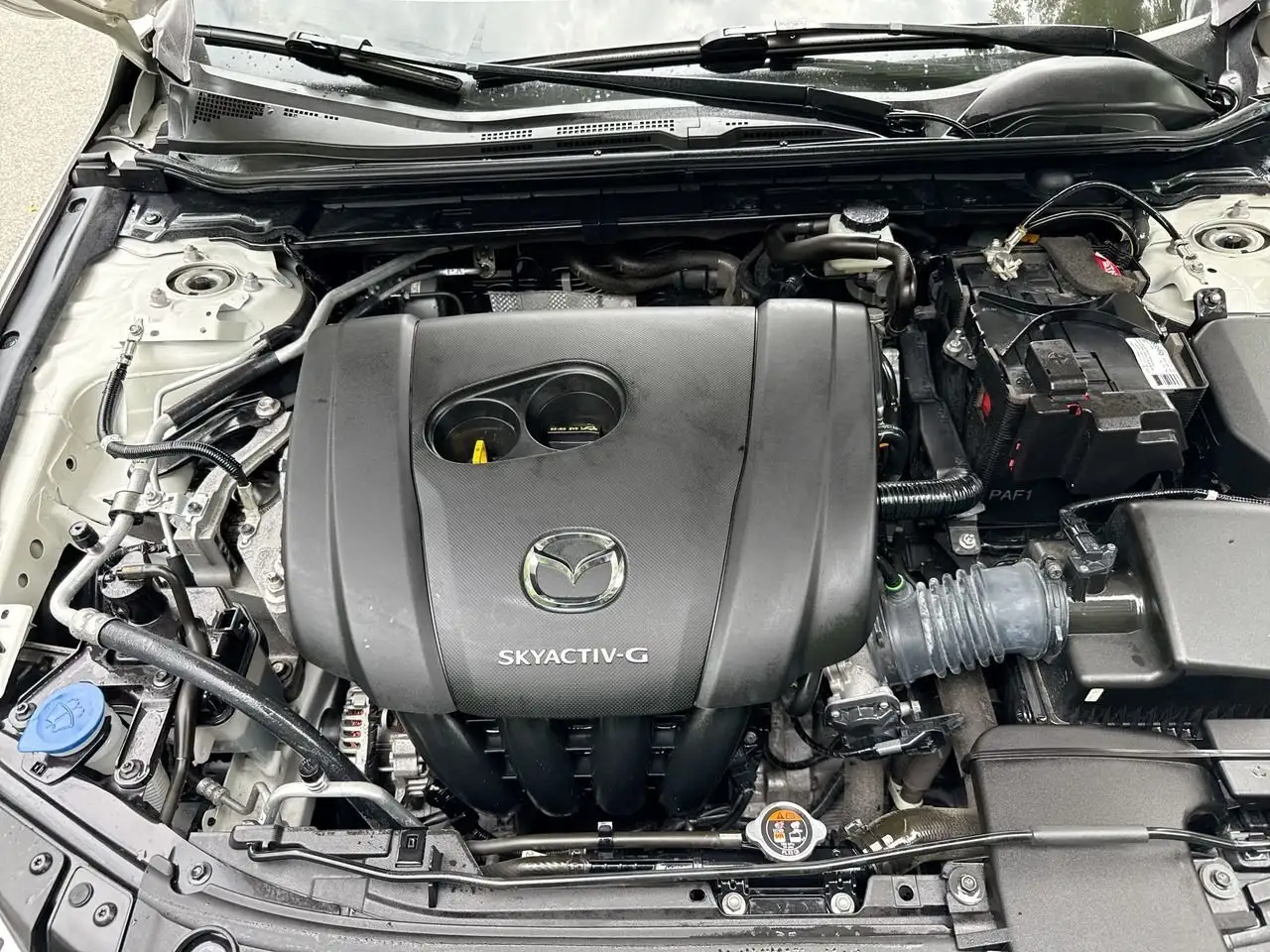 Mazda 3 снимка Mazda 3