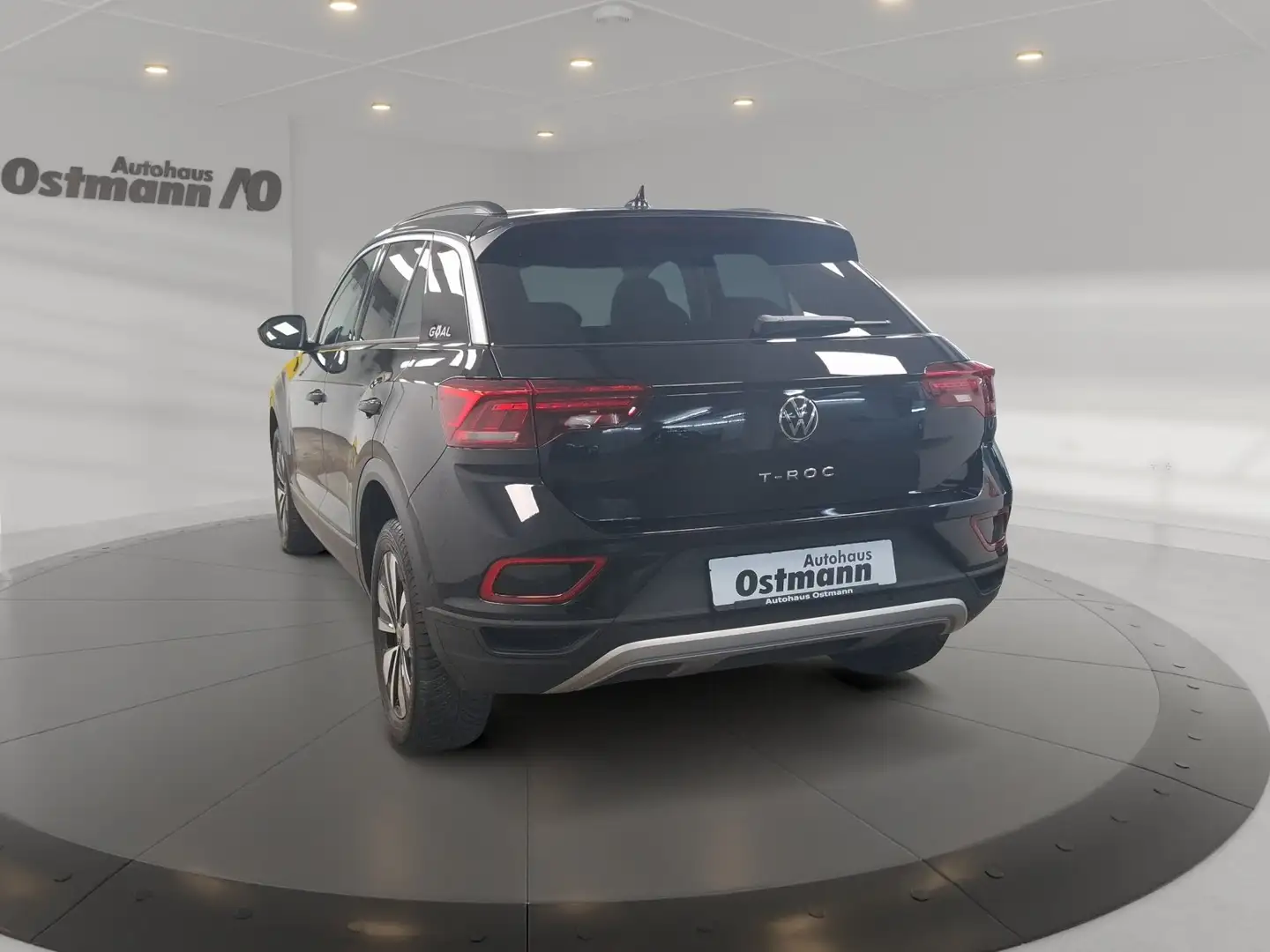 Volkswagen T-Roc 1.0 TSI Goal Navi CarPlay ACC SHZ Schwarz - 2