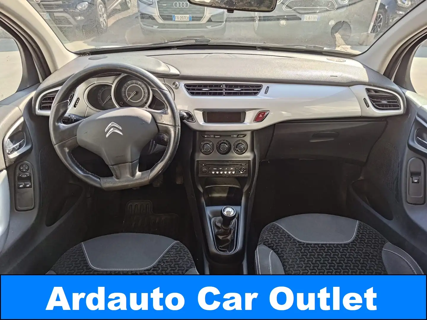 Citroen C3 Citroen C3 1.4 Vti Perfect 95 cv Weiß - 2