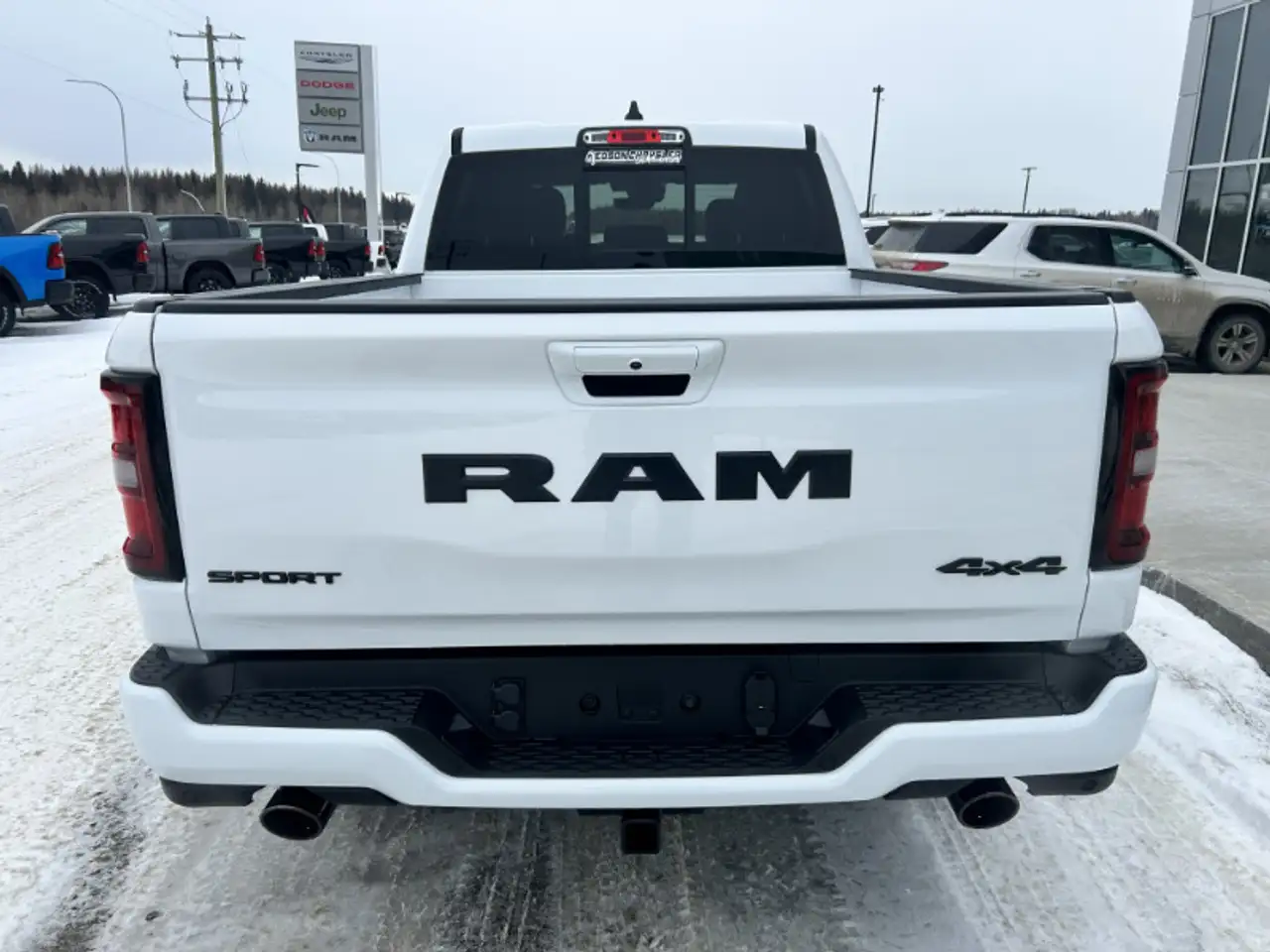 RAM 1500 снимка RAM 1500