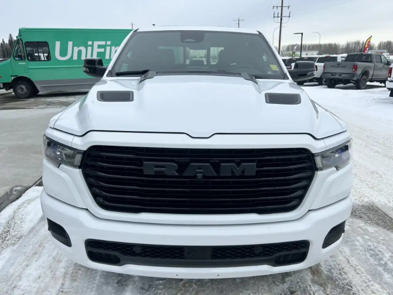 RAM 1500 снимка RAM 1500