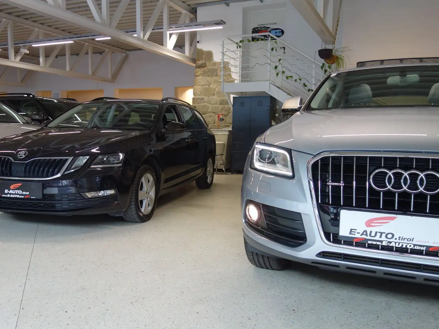 Audi Q5 3,0TDI V6 Qu. S-tronic *DESIGN *PANO *LEDER *NAVI Grau - 2