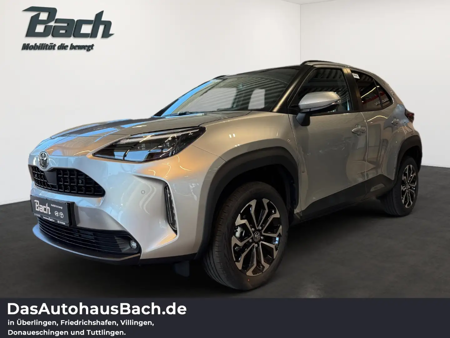 Toyota Yaris Cross 1.5 Hybrid Teamplayer Safety Winter Zilver - 1