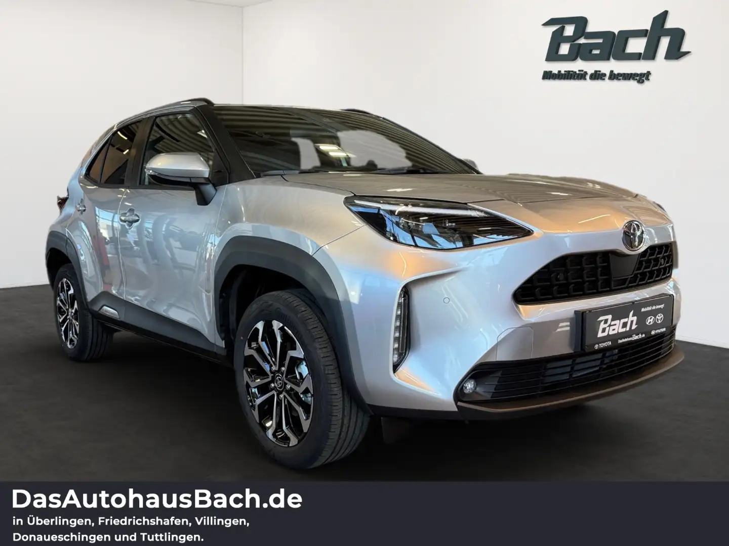Toyota Yaris Cross 1.5 Hybrid Teamplayer Safety Winter Zilver - 2