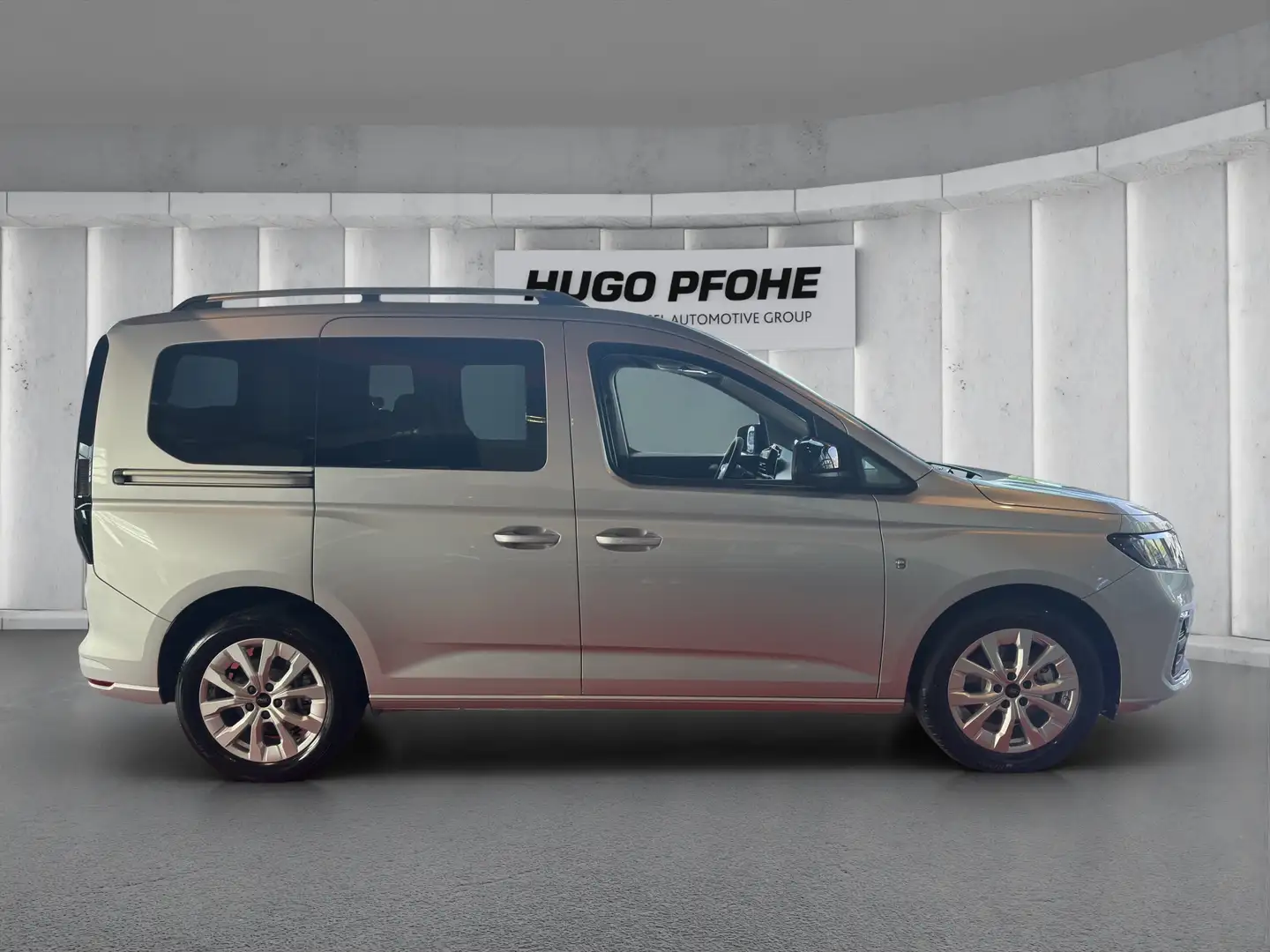 Ford Tourneo Connect Titanium L1 1.5 EcoBoost PHEV 110 KW Auto Kompaktv Срібний - 2