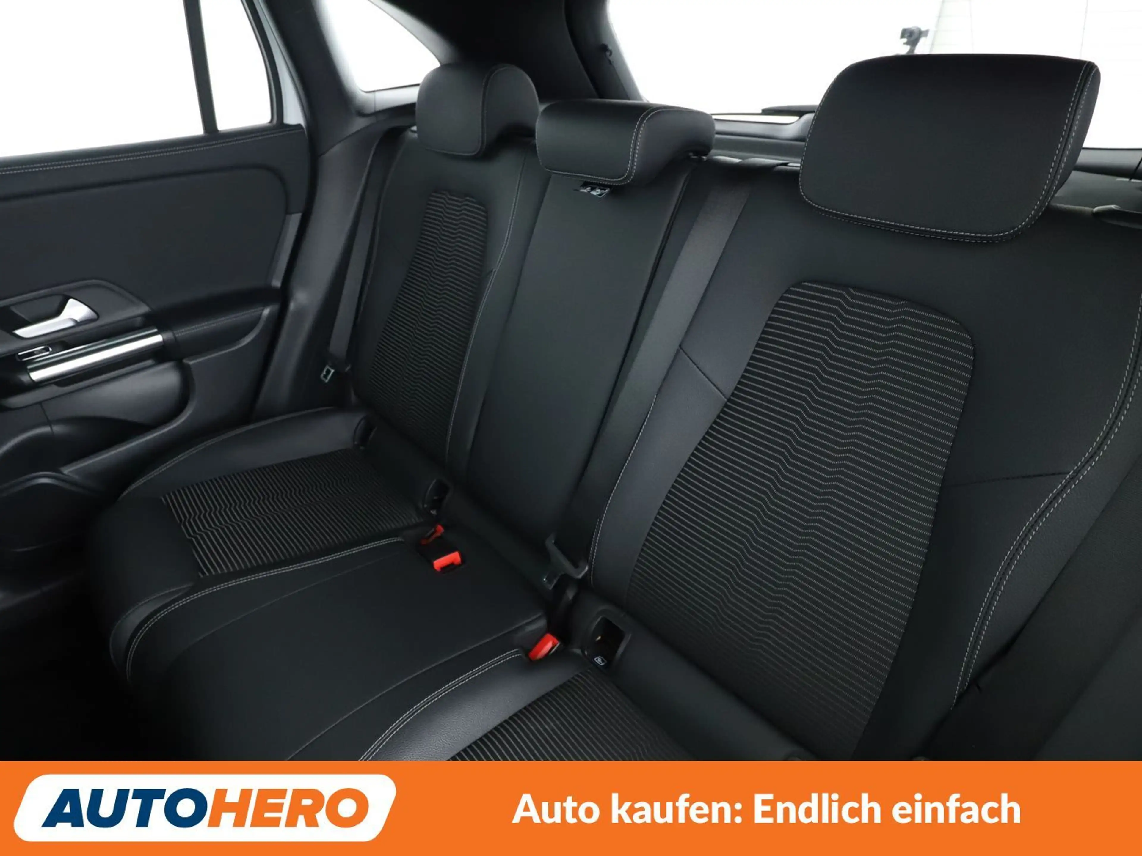 Mercedes-Benz GLA 200 GLA 200 Progressive Aut.*NAV*LED*TEMPO*PDC*SHZ* — photo 14