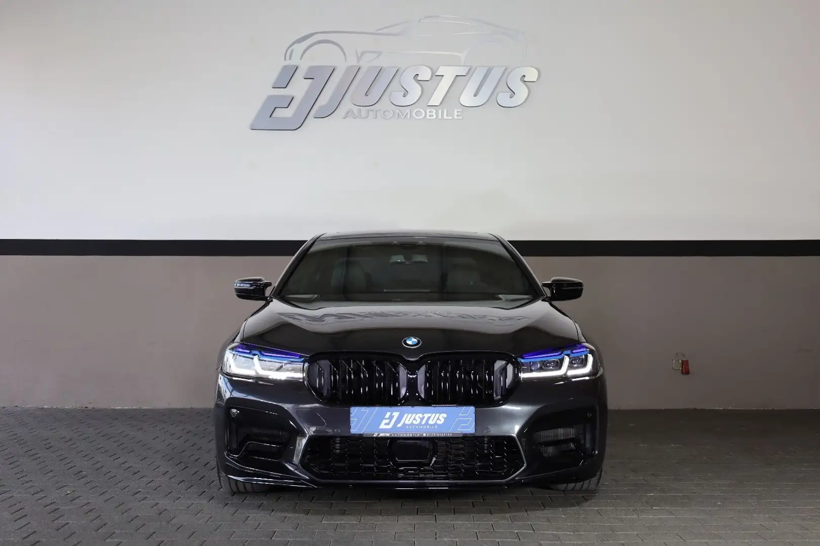 BMW 550 i xDrive/M/H&K/TOTW/APPLE/4xSHZ/SBD/RFK/R20 Grau - 2