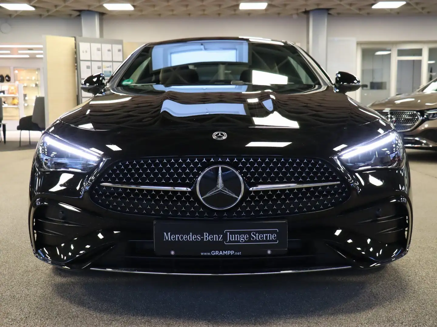 Mercedes-Benz CLE 200 Coupe AMG AdvancedPlus/Pano/Burm3D/Distr Schwarz - 2