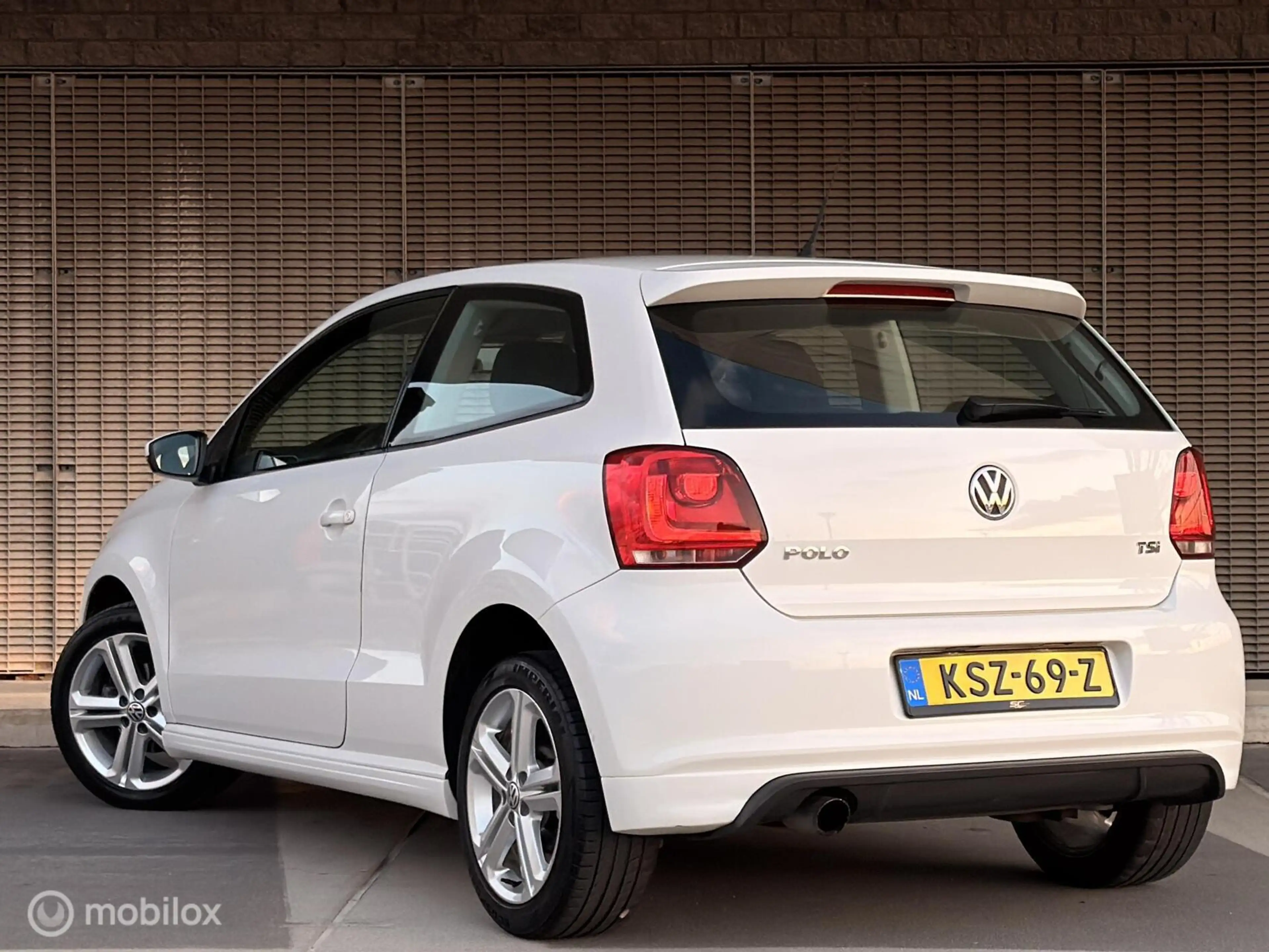 Volkswagen Polo 1.2 TSI Highline — photo 7