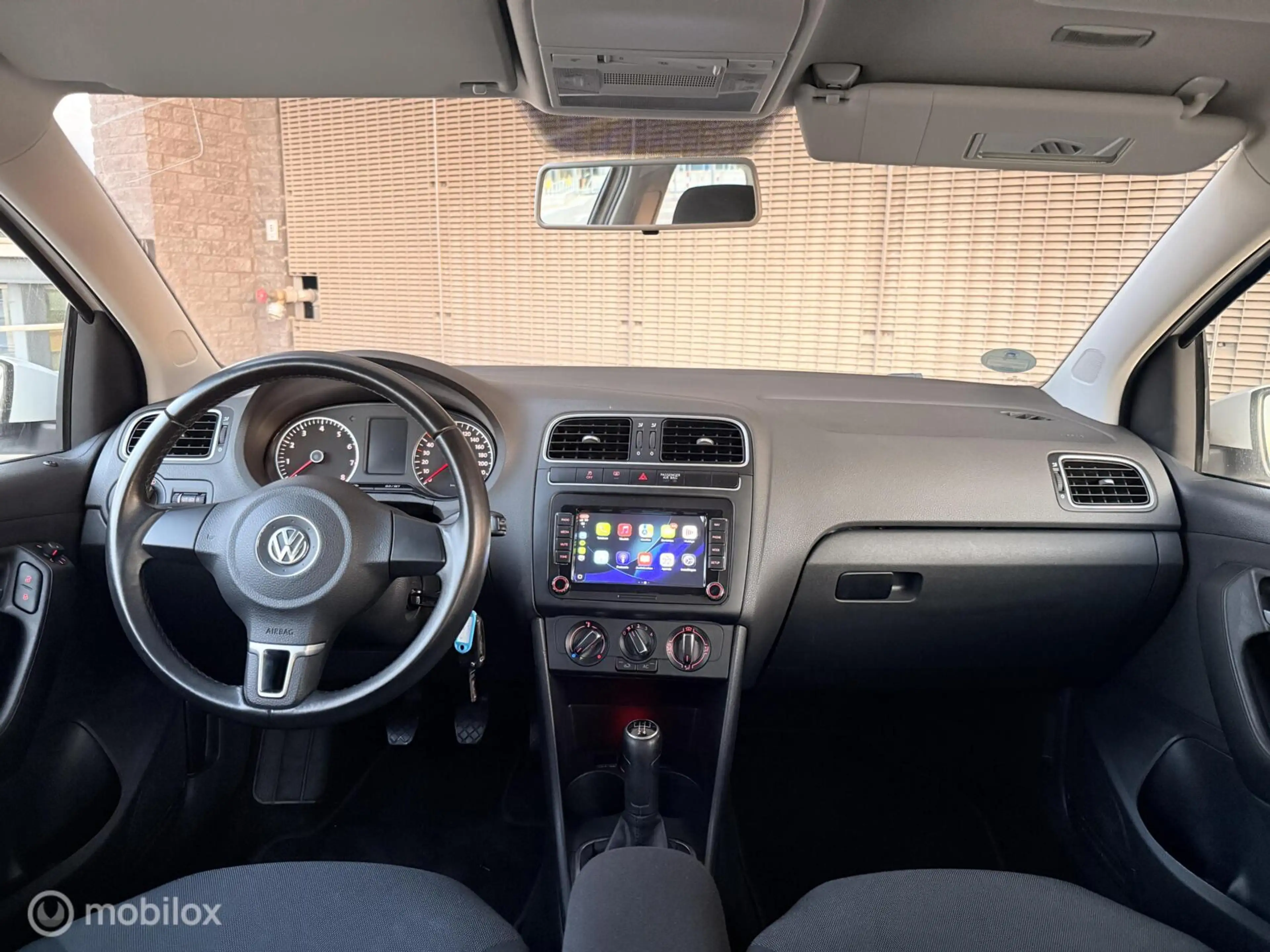 Volkswagen Polo 1.2 TSI Highline — photo 10