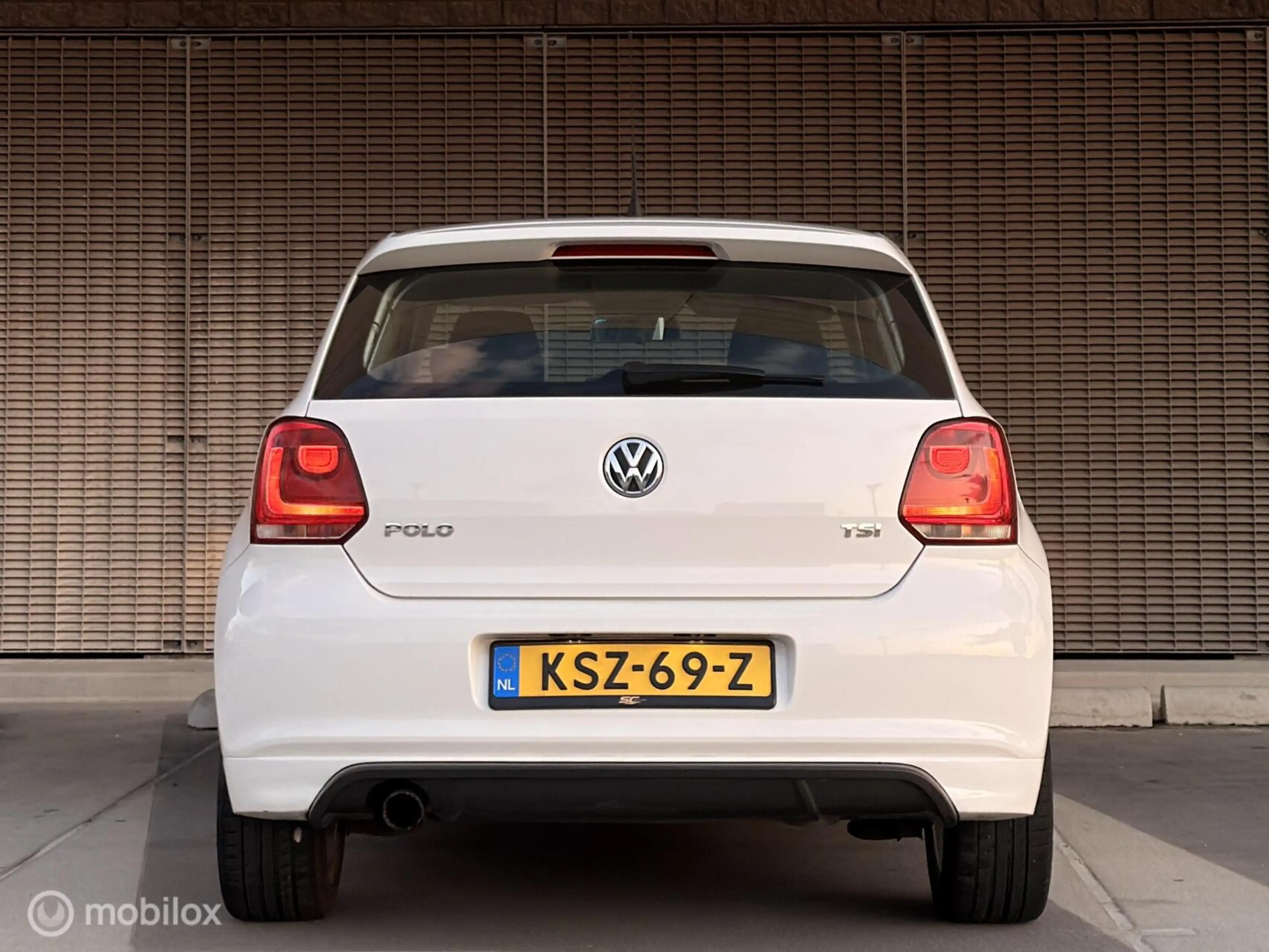 Volkswagen Polo 1.2 TSI Highline — photo 6