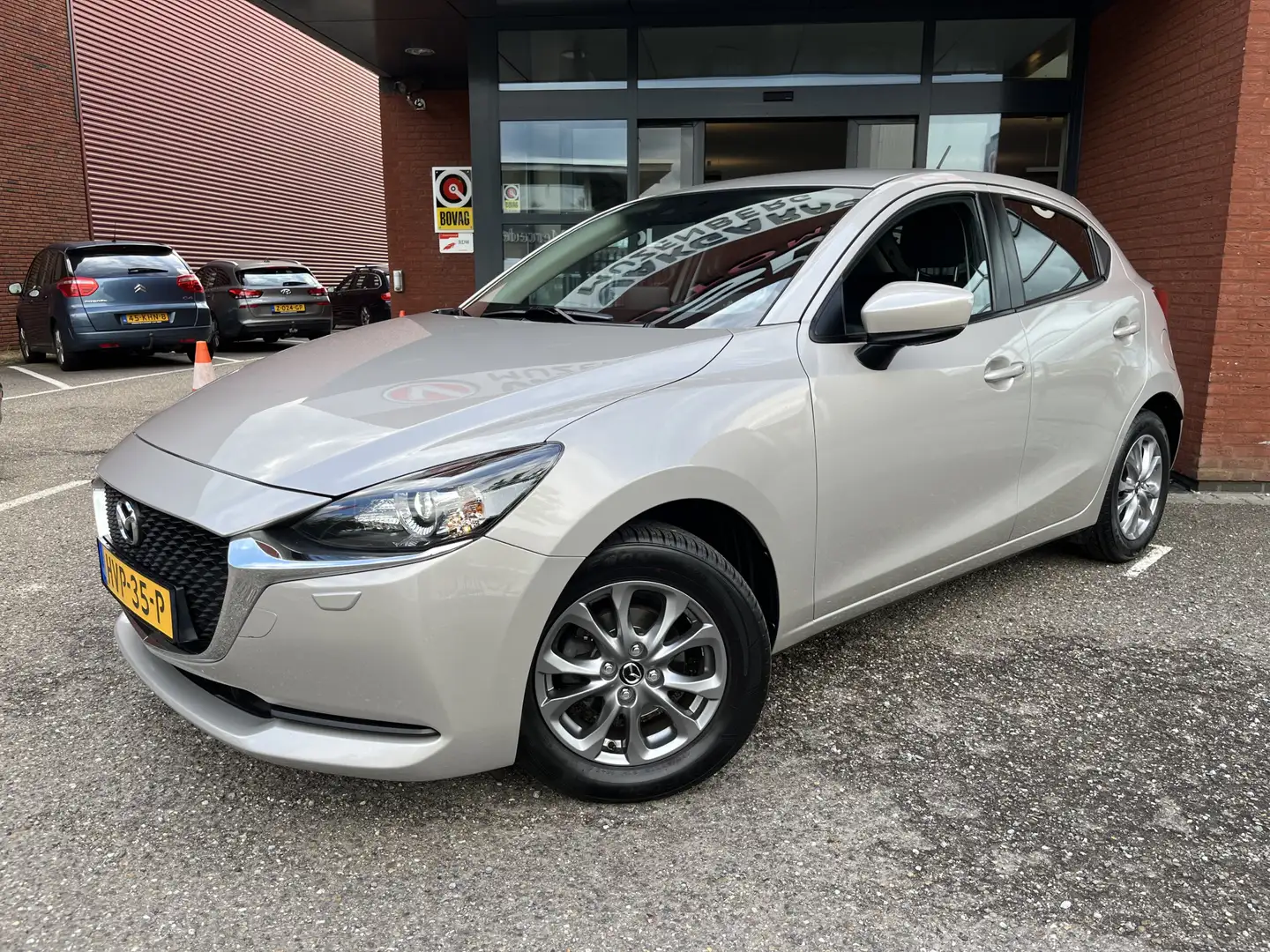 Mazda 2 1.5 Skyactiv-G Comfort // LED // AIRCO // PDC // C Marrone - 2