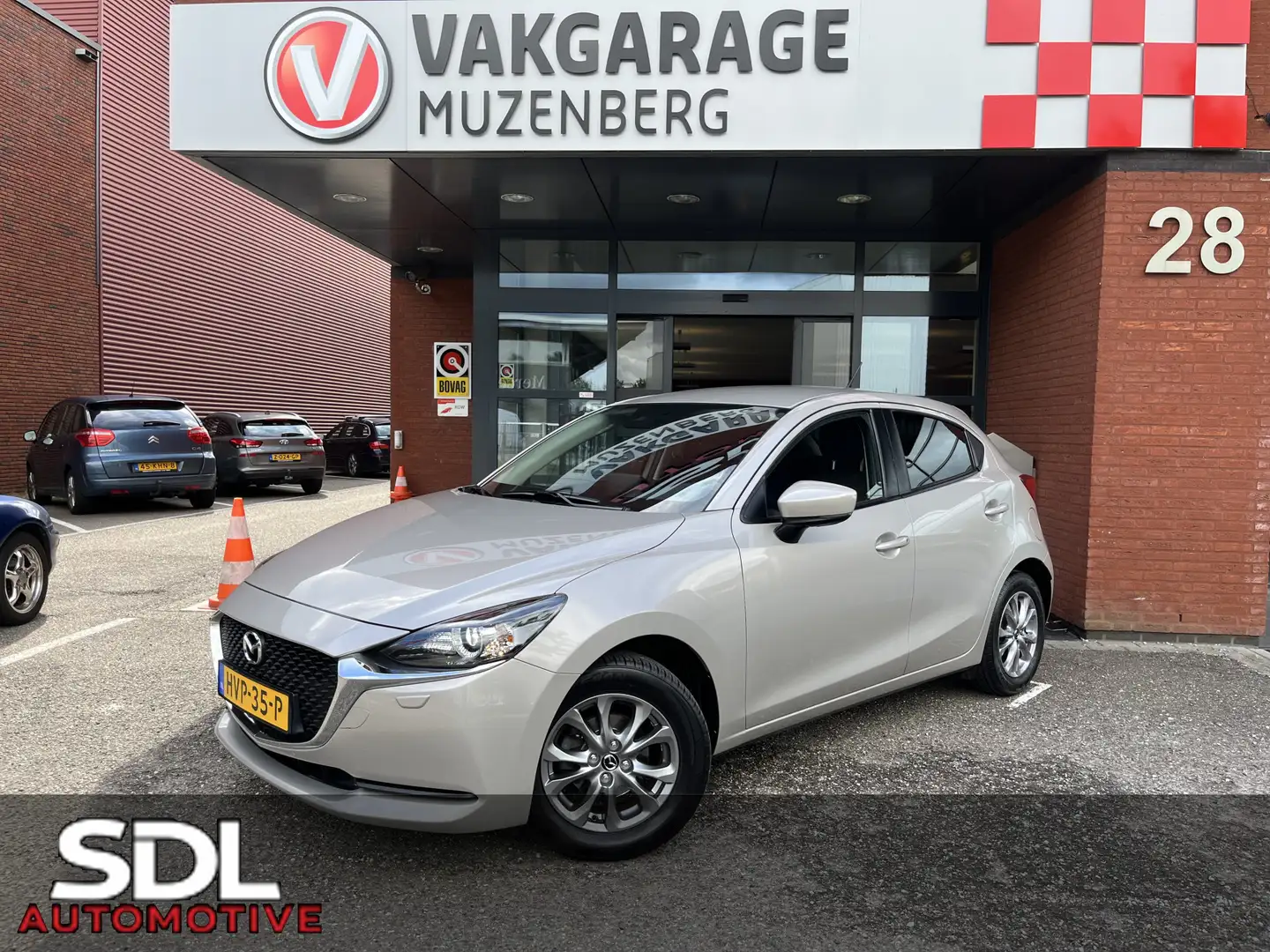 Mazda 2 1.5 Skyactiv-G Comfort // LED // AIRCO // PDC // C Marrone - 1