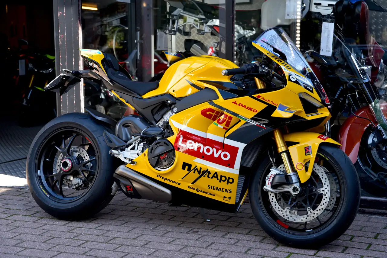 Ducati Panigale V4 S