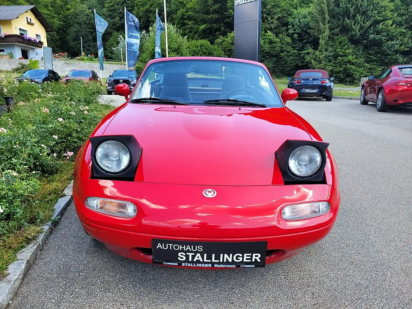 Mazda MX-5 16V Rot - 2