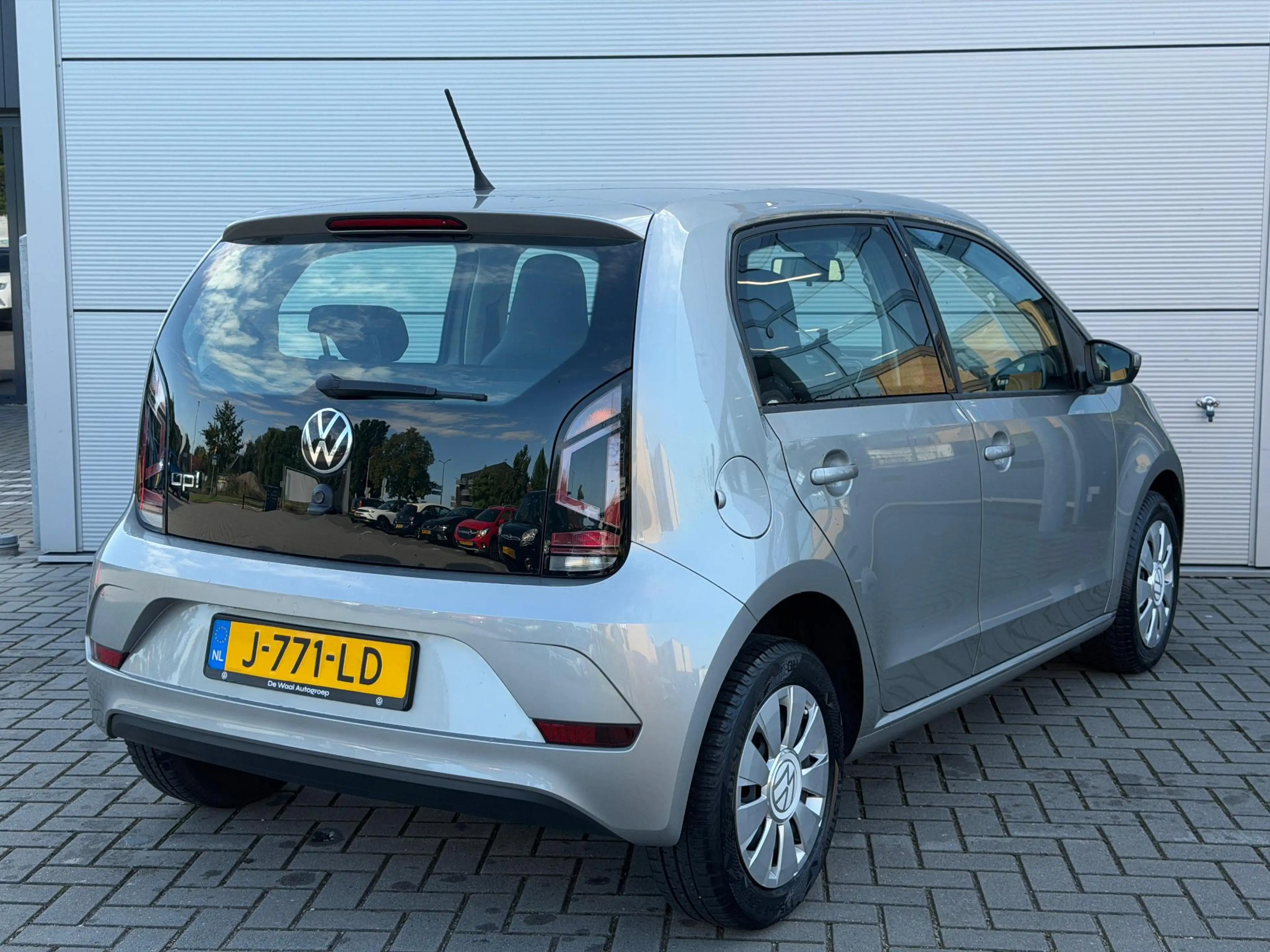 Volkswagen up! 1.0 5drs take up! | Airconditioning | Bluetooth | — photo 4