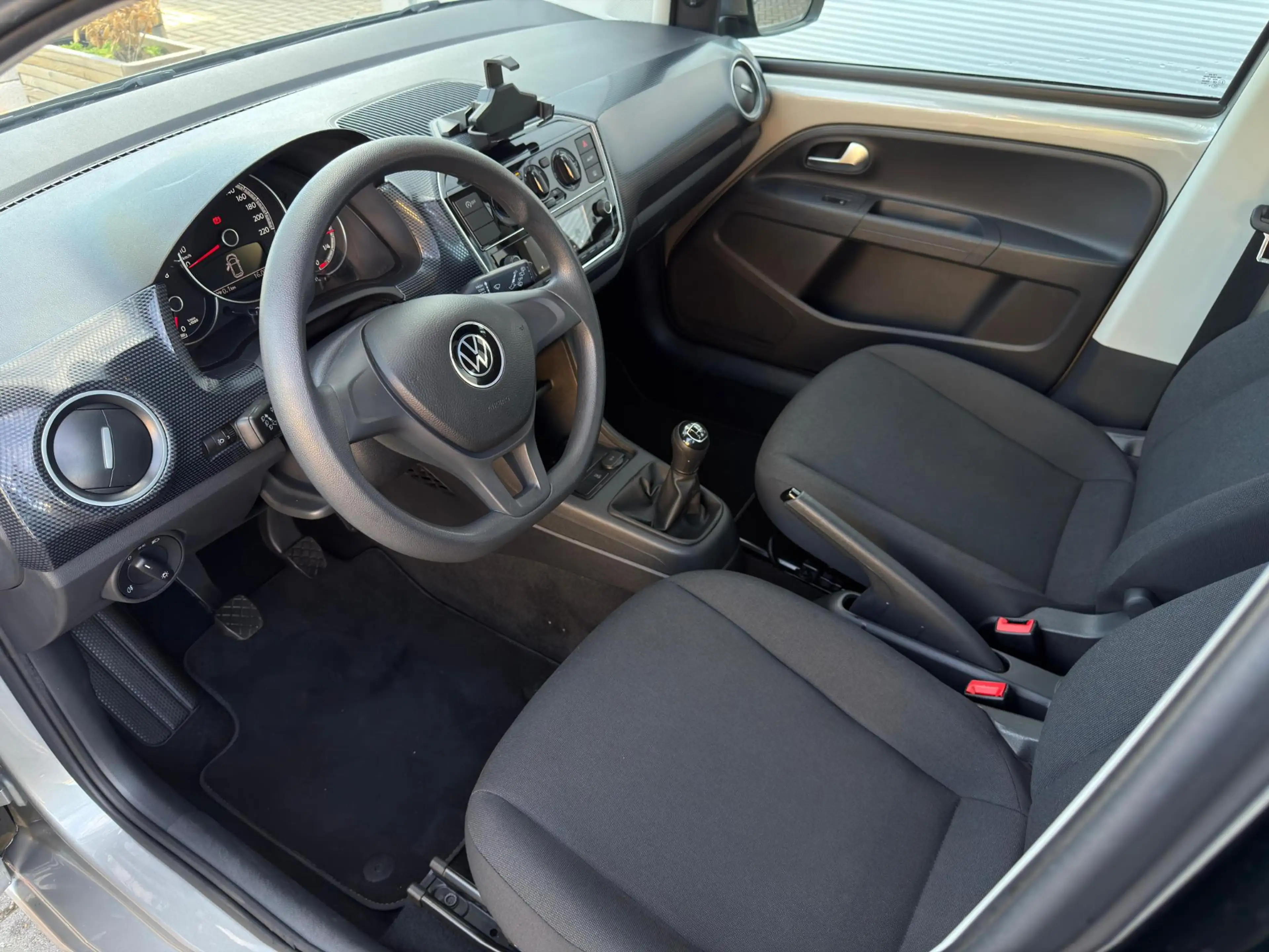 Volkswagen up! 1.0 5drs take up! | Airconditioning | Bluetooth | — photo 12