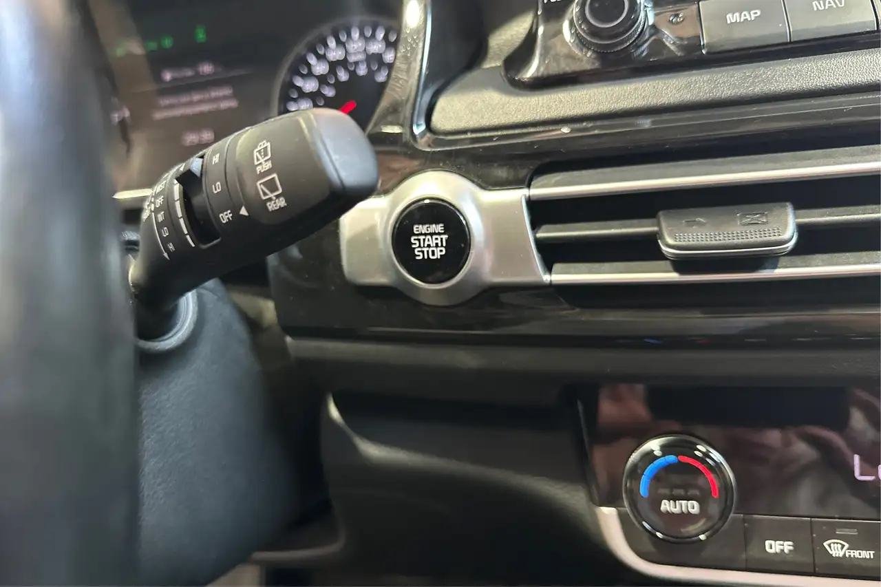 Kia Seltos снимка Kia Seltos