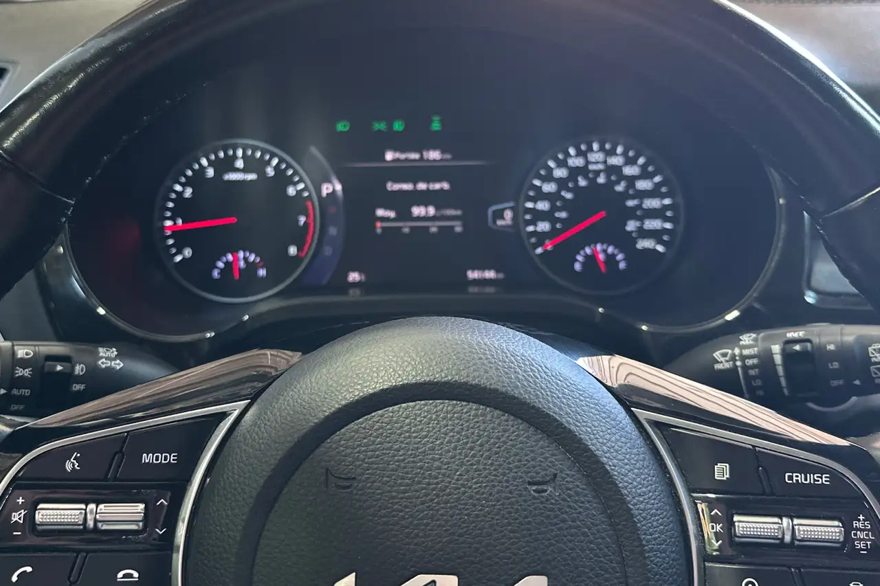 Kia Seltos снимка Kia Seltos