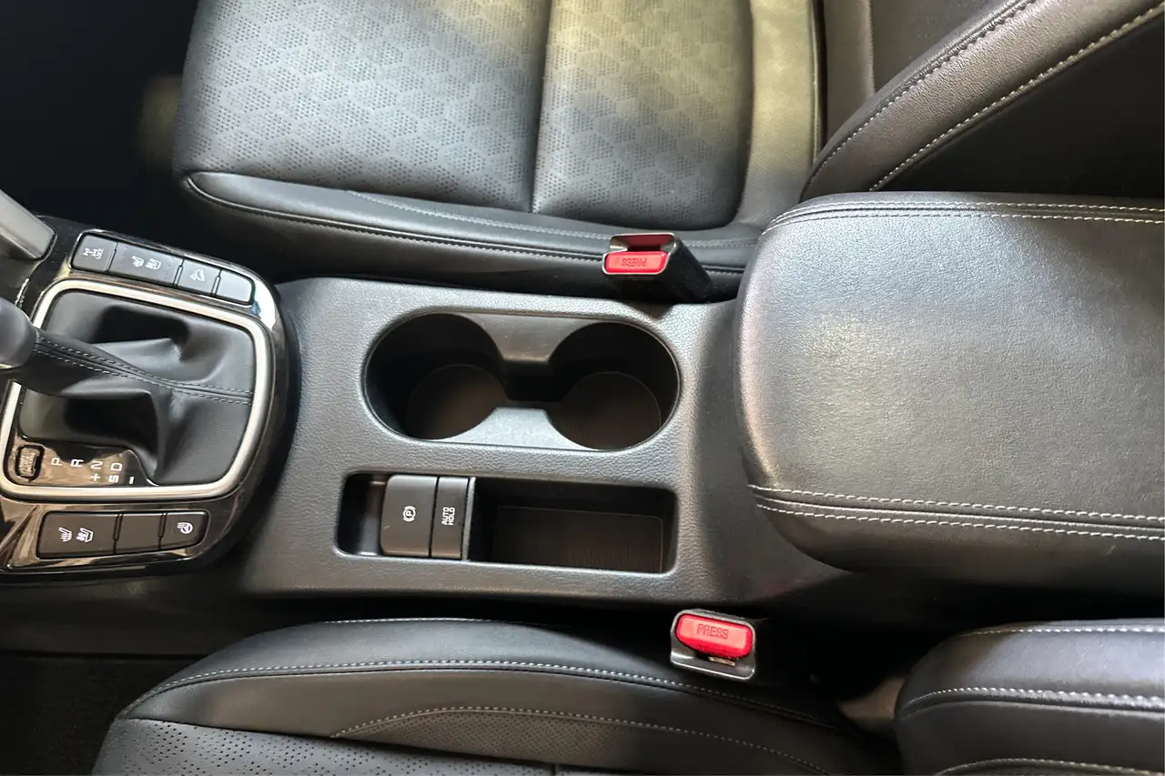 Kia Seltos снимка Kia Seltos