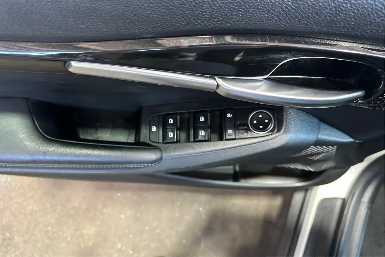 Kia Seltos снимка Kia Seltos