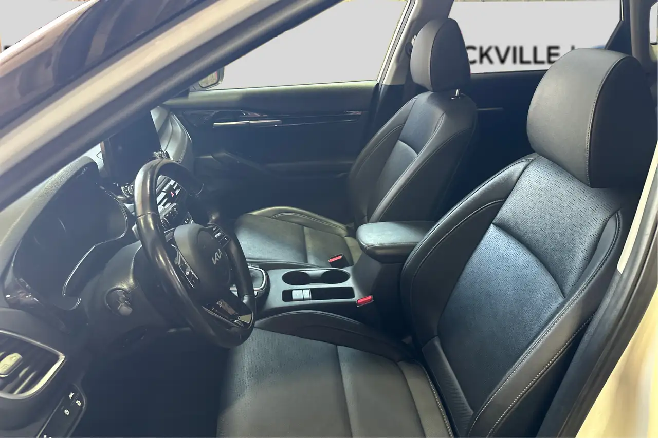 Kia Seltos снимка Kia Seltos