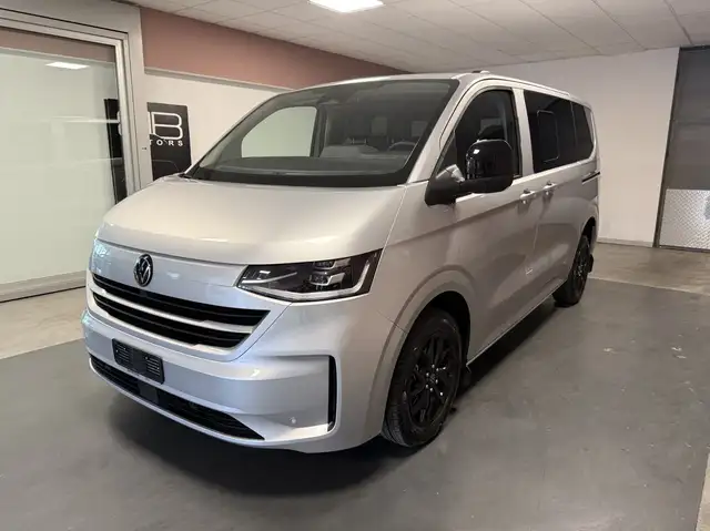 Volkswagen T7 Caravelle Life 2.0 tdi 150 cv automatico 4x4 9 POSTI