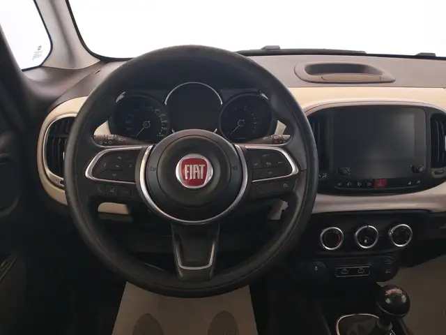 Fiat 500l view 13