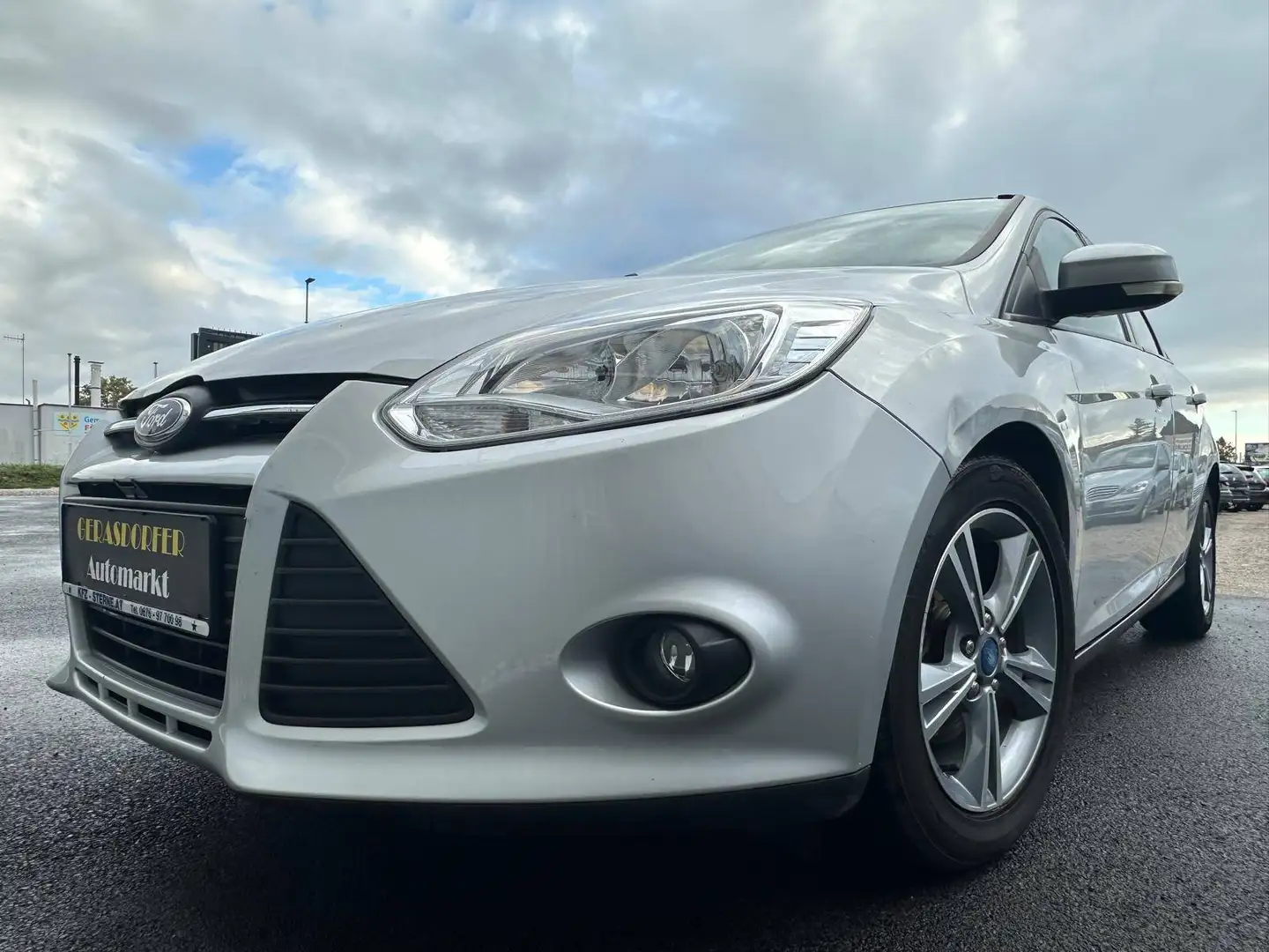 Ford Focus 1.6D Champions Edition *Finanzierung** Grau - 2