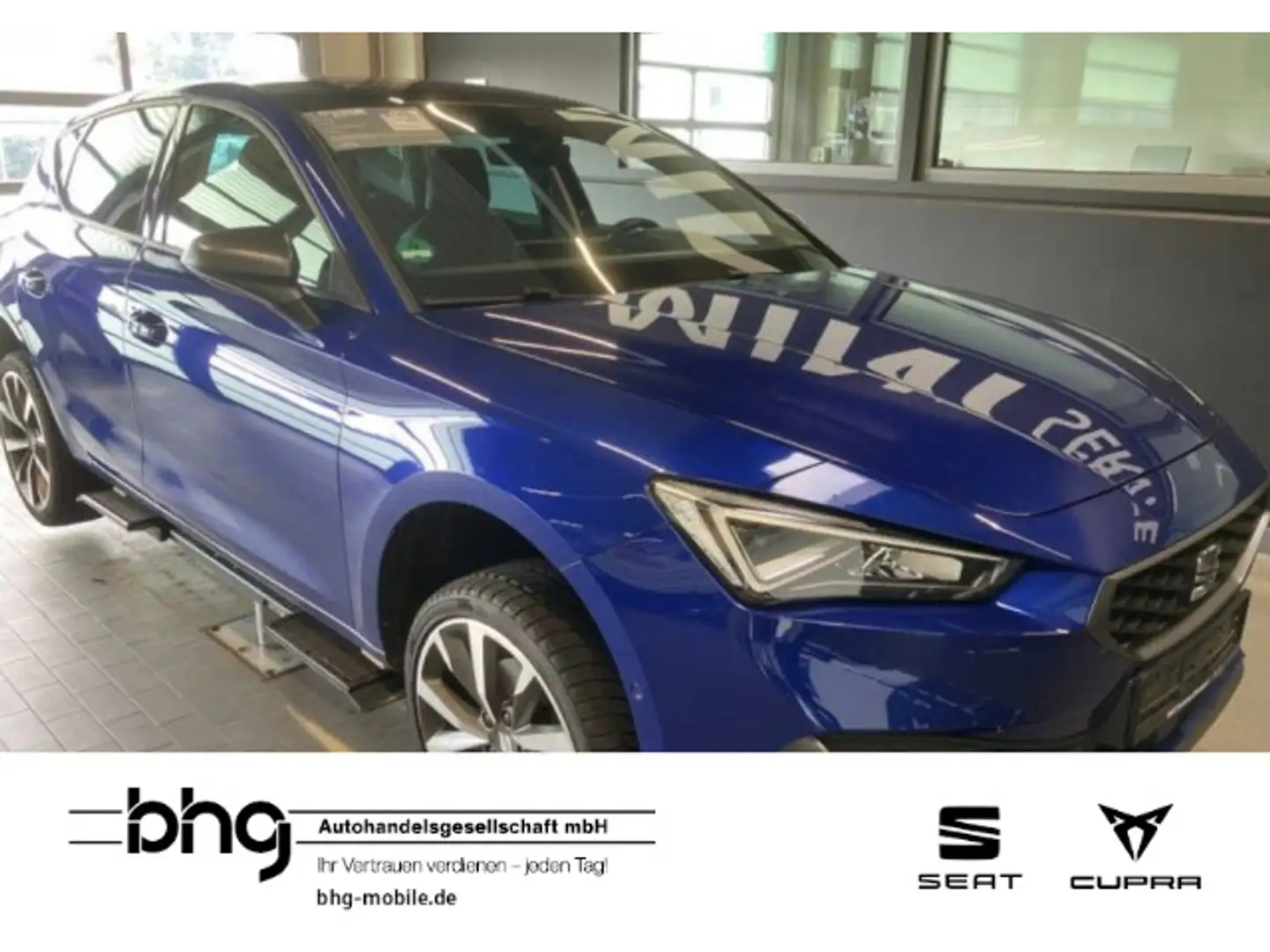 SEAT Leon 1.5 eTSI FR DSG SHZ LED PANO ACC FULL LINK Blau - 1