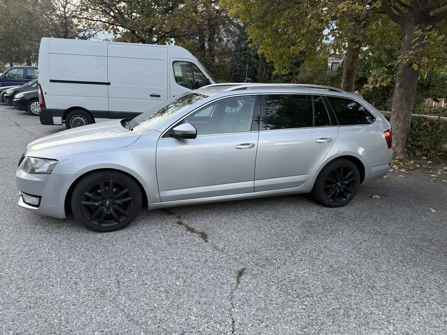 Skoda Octavia Combi 1,6 Elegance TDI 4x4 Green tec Kombi Silber - 2