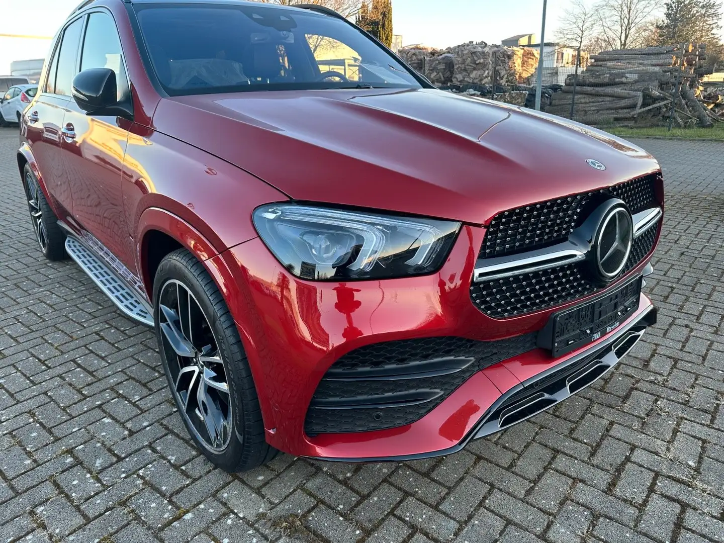 Mercedes-Benz GLE 350 de 4Matic * NP  110.000 €) Rot - 1