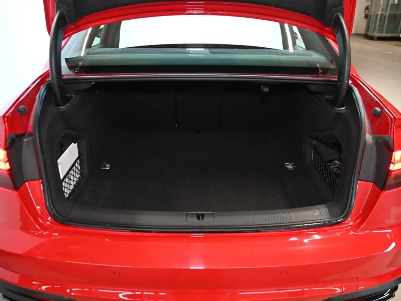 Audi A4 снимка Audi A4