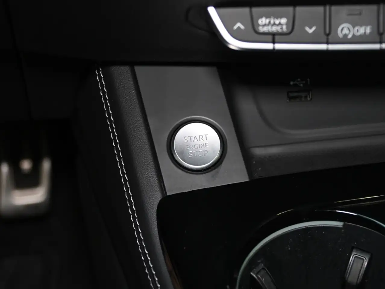 Audi A4 снимка Audi A4