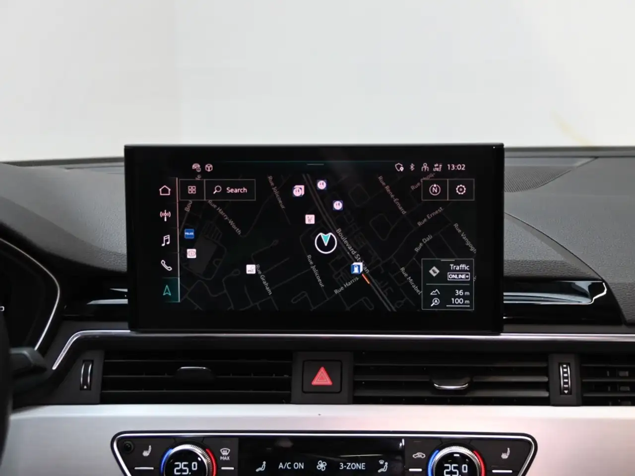 Audi A4 снимка Audi A4
