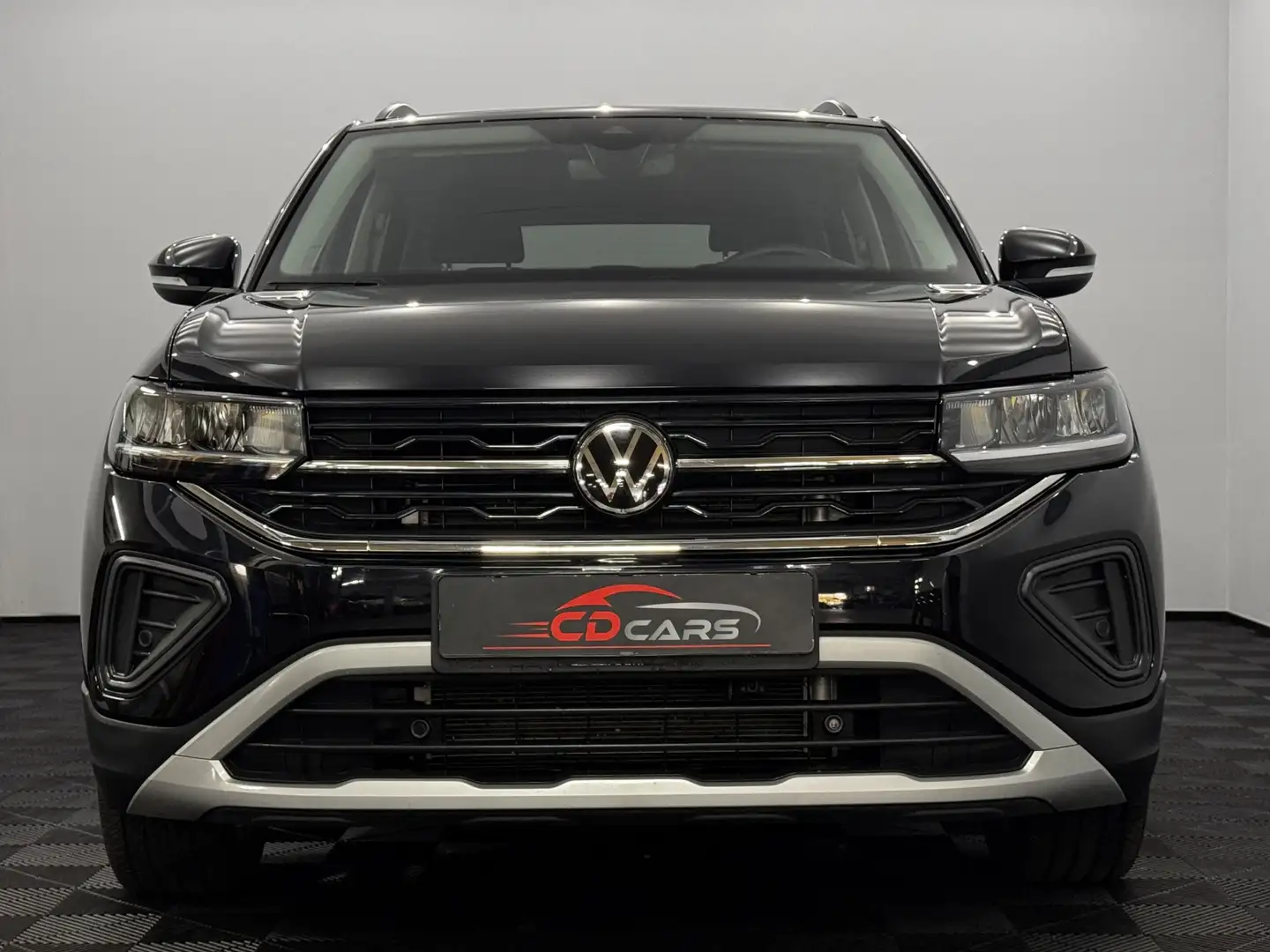 Volkswagen T-Cross 1.0 TSI Life Edition Clima, Camera, Navi, Winterpa Zwart - 2