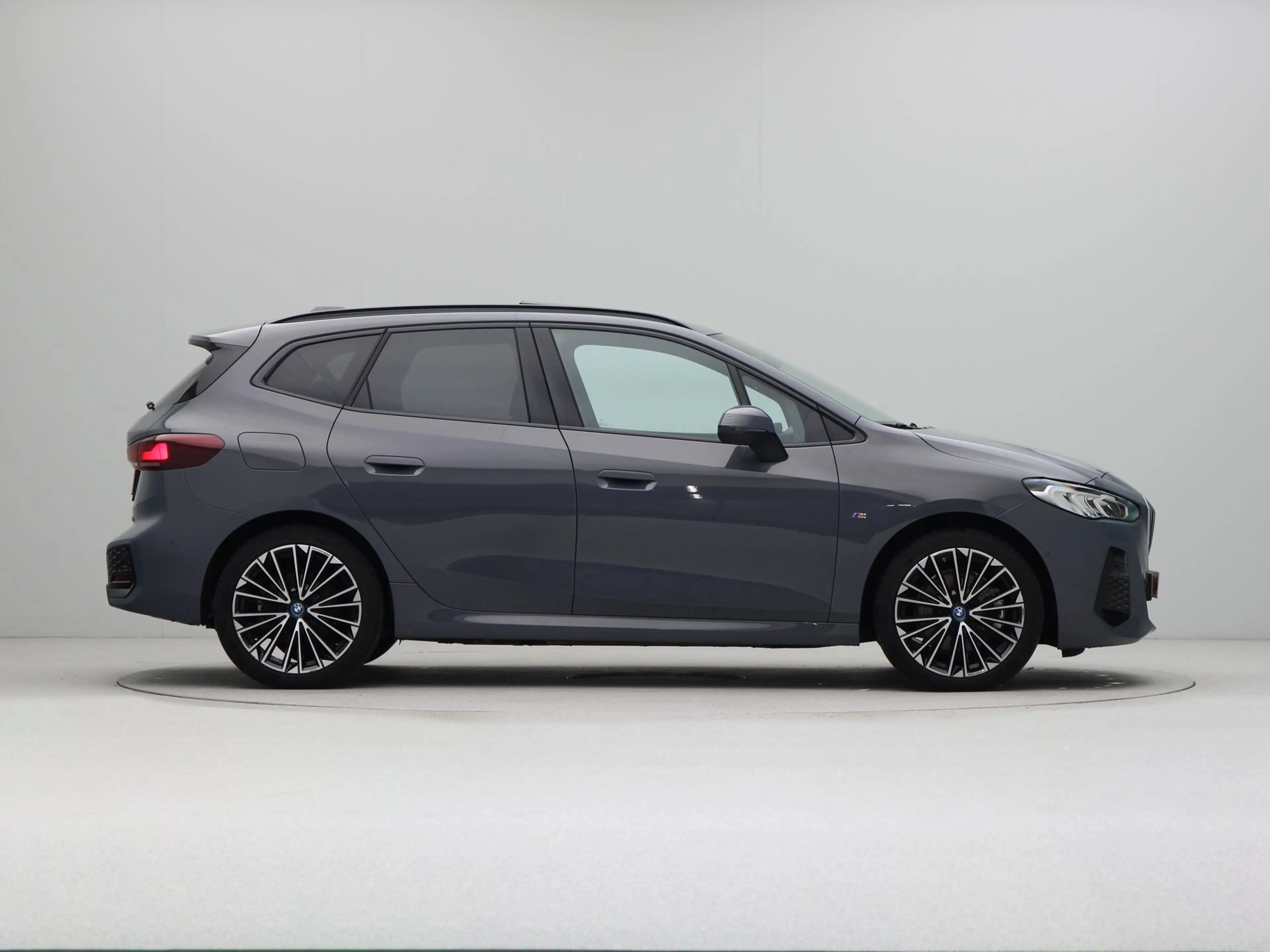 BMW 230 2 Serie Active Tourer 230e xDrive — photo 9
