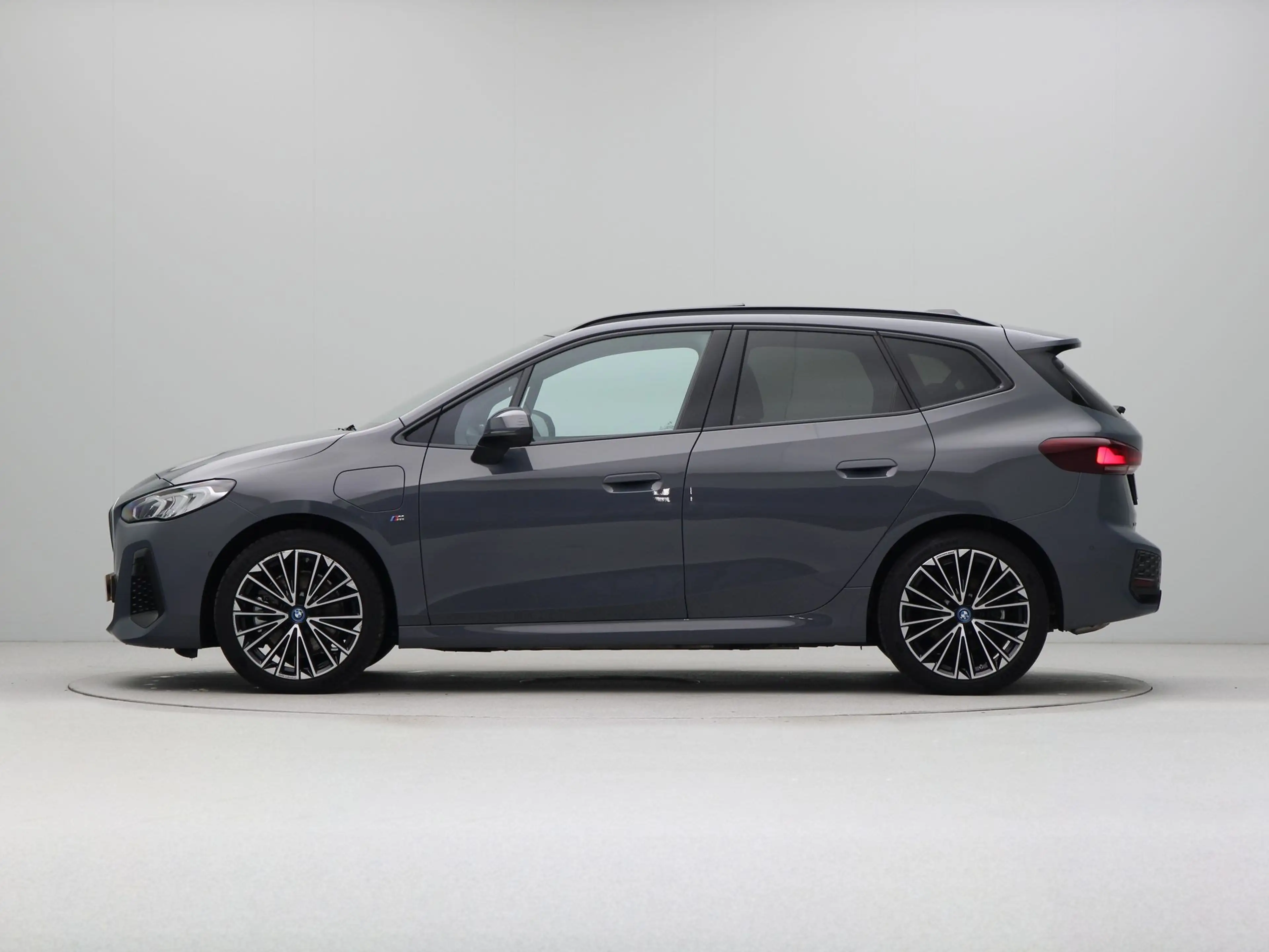 BMW 230 2 Serie Active Tourer 230e xDrive — photo 13