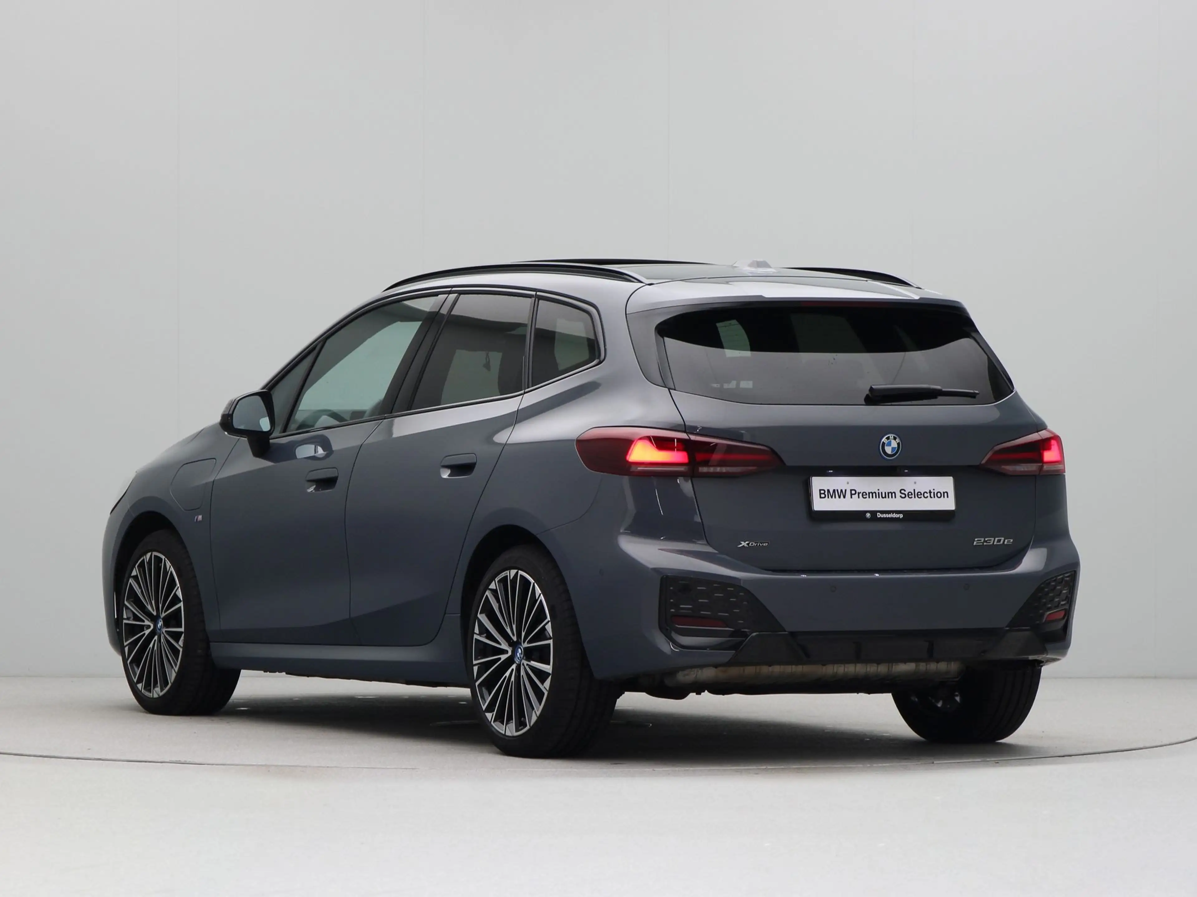 BMW 230 2 Serie Active Tourer 230e xDrive — photo 12