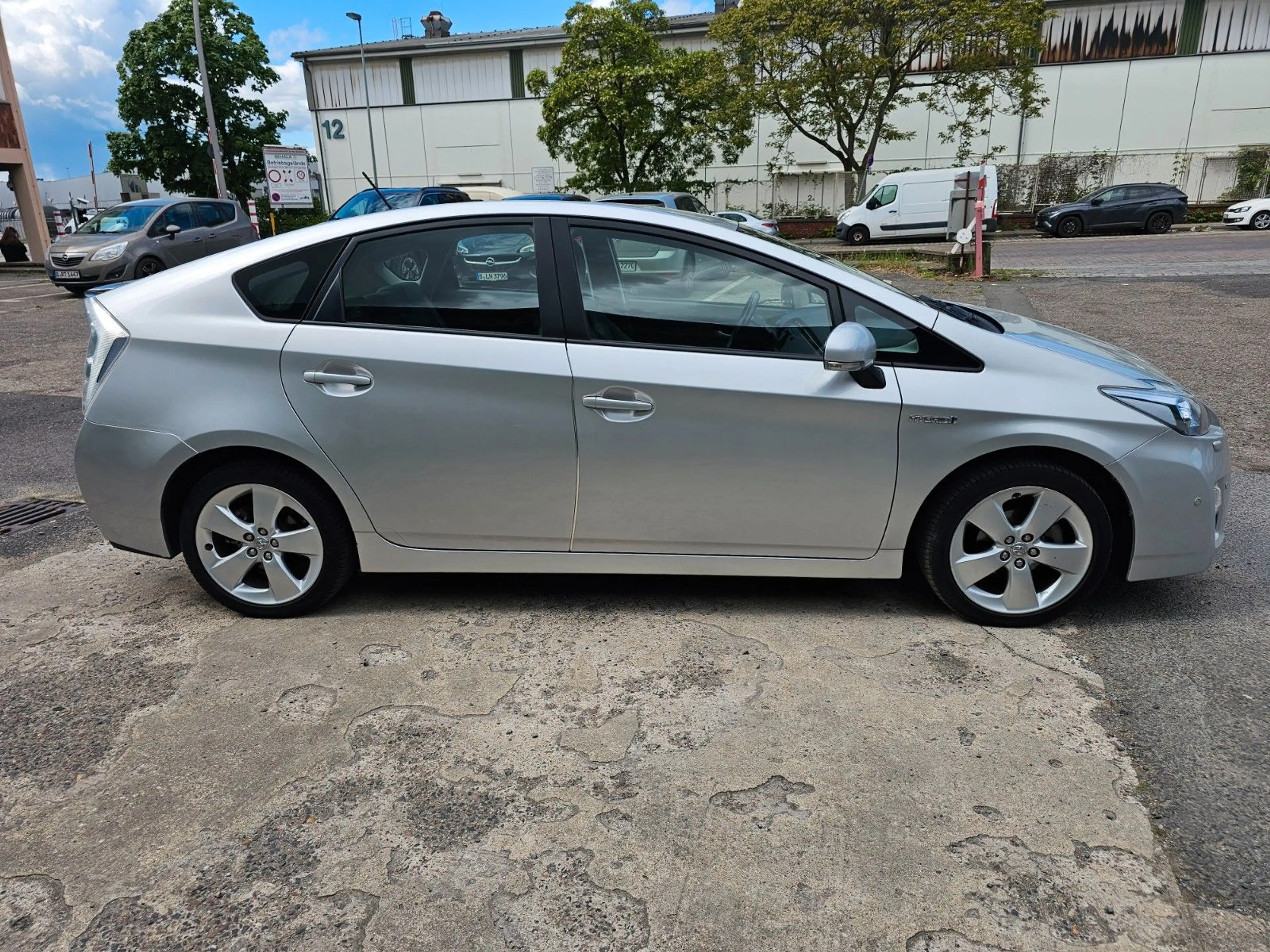Toyota Prius 1.8 Hybrid Executive Nur 41553 Kilometer — photo 4