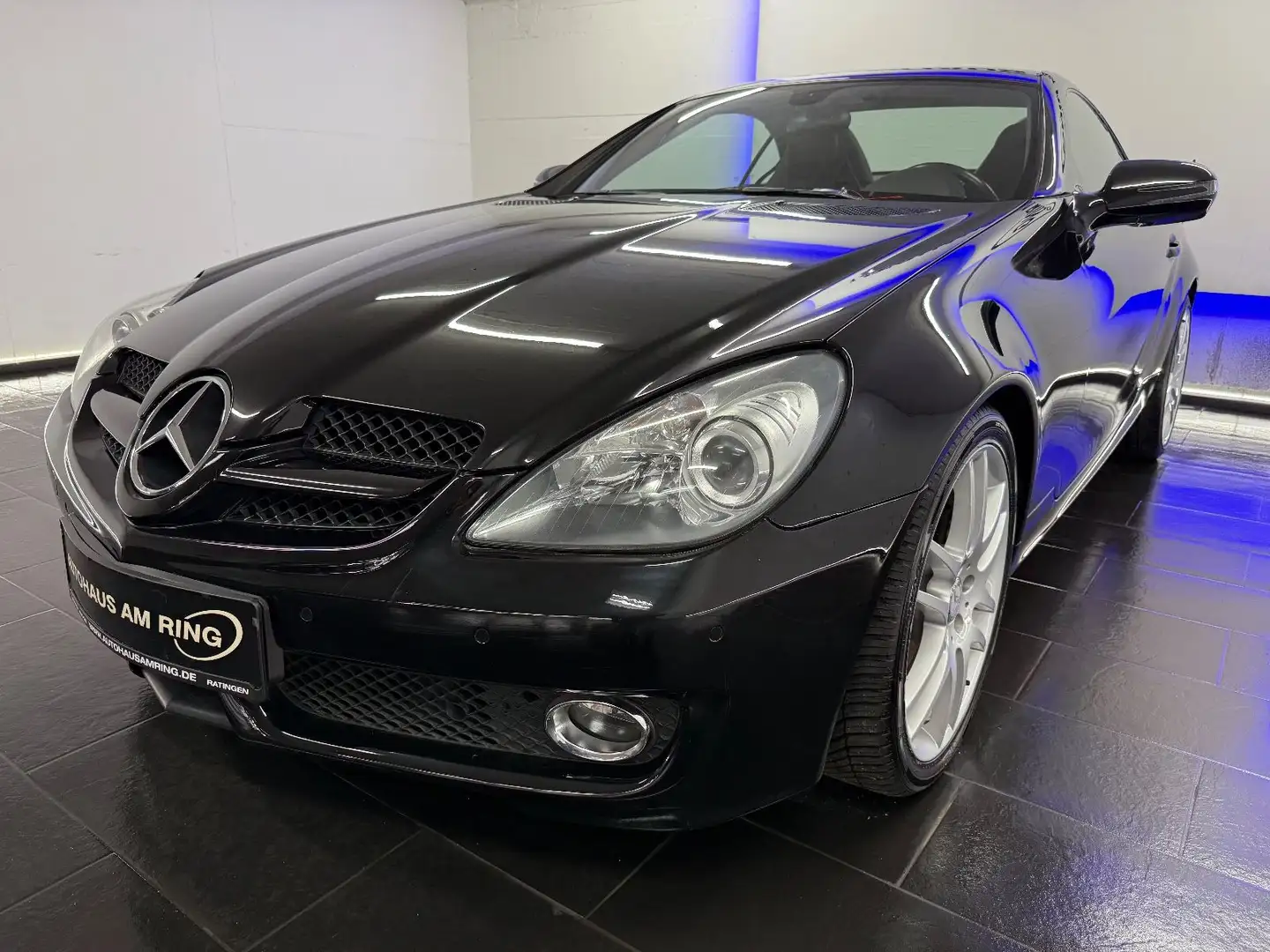 Mercedes-Benz SLK 280 Roadster Aut. Sport LEDER AIRSCARF 2xPDC Schwarz - 2