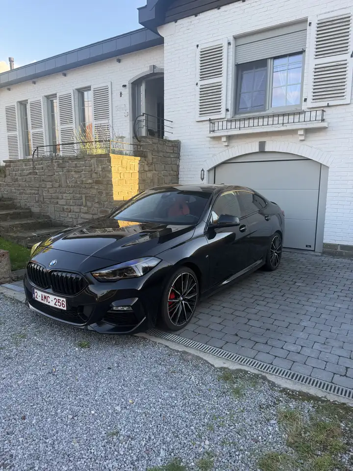 BMW 218