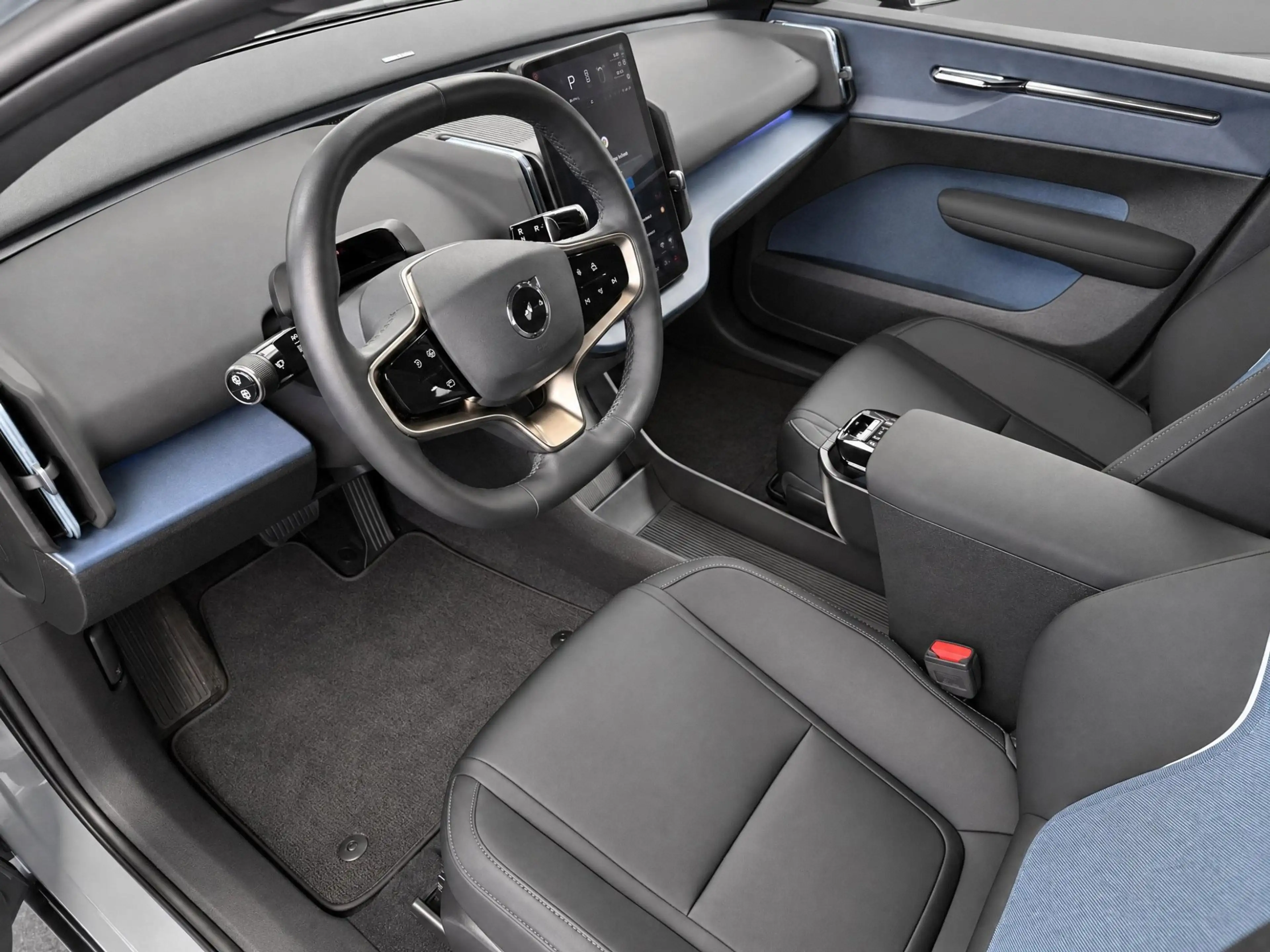 Volvo EX30 Single Motor Extended Range Plus 69 kWh — photo 6