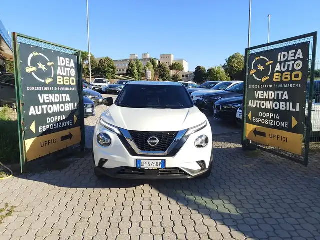 Nissan Juke view 2